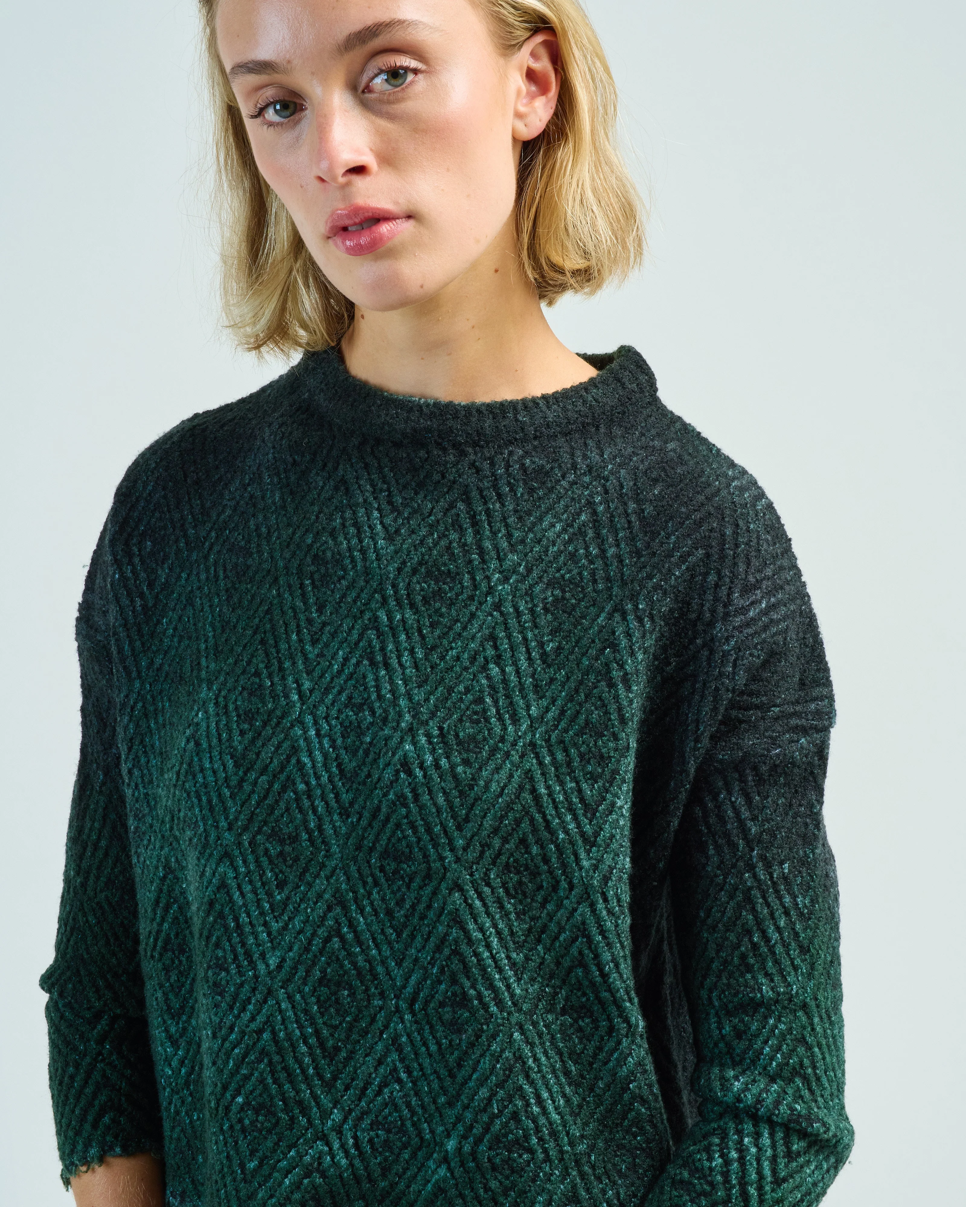 hand painted round neck jacquard wax pullover with black shadows - Image 5