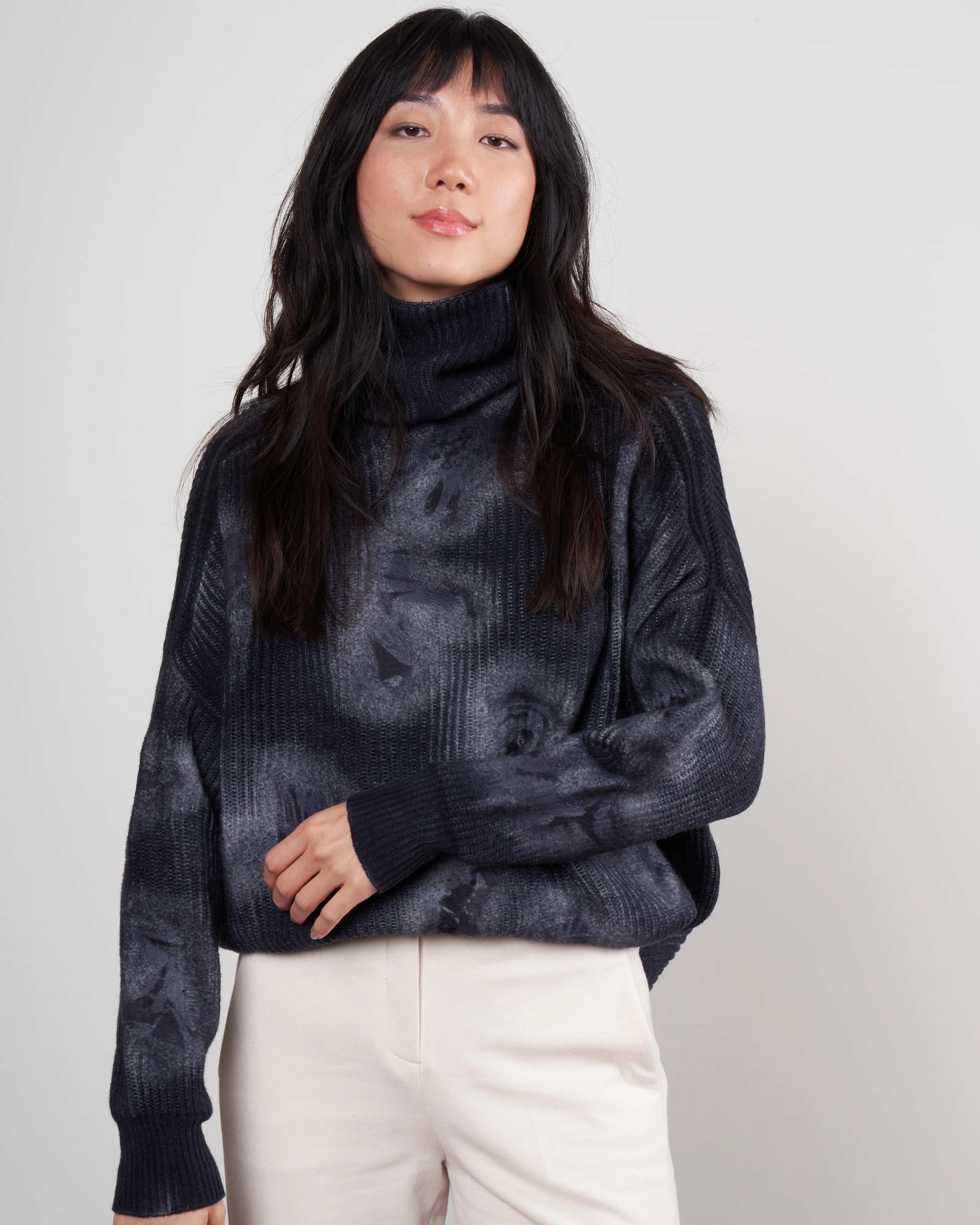high neck braiding stitch pullover with sunflowers silk details - navy