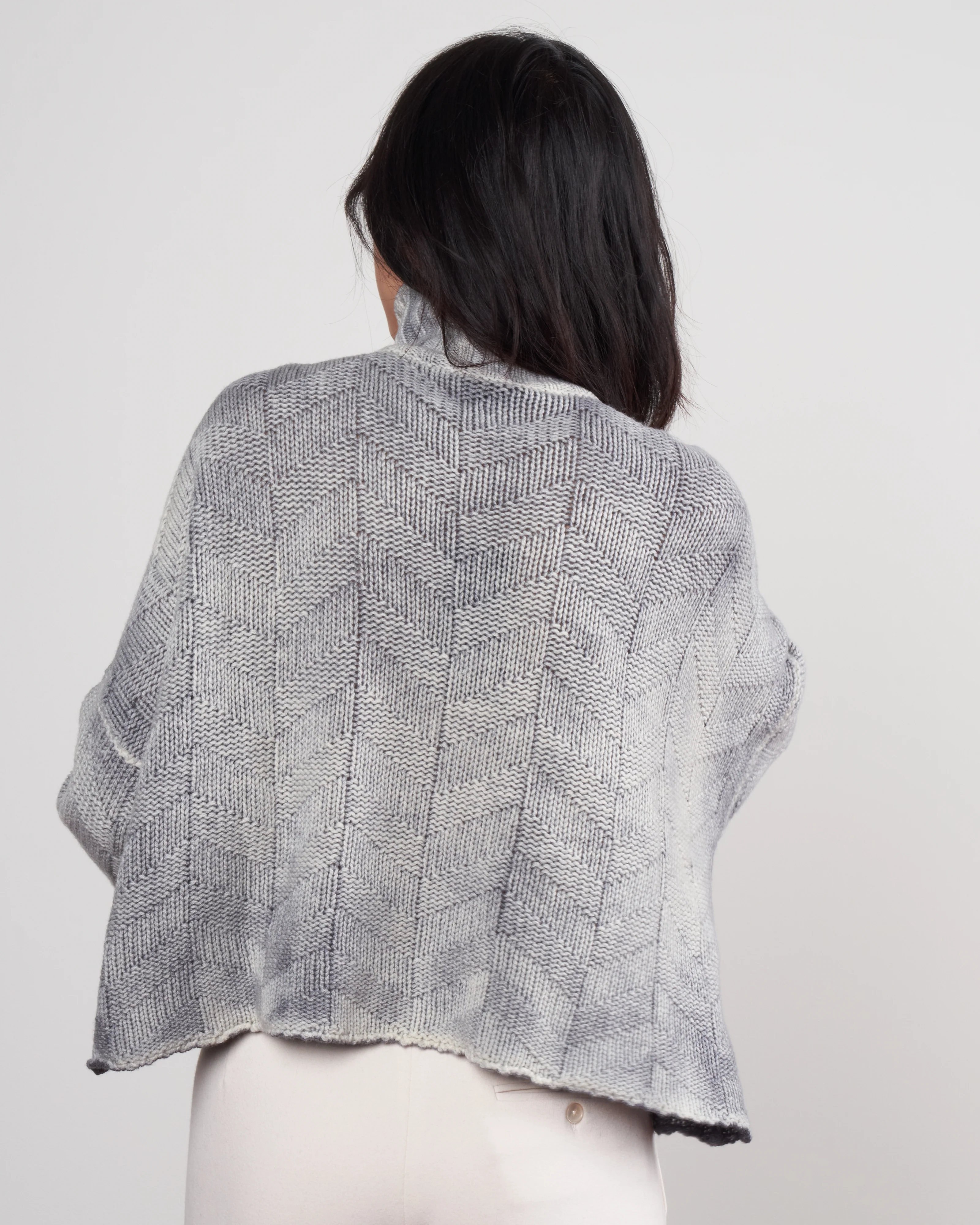 high neck pullover in geometric stitch - ghiaccio - Image 4