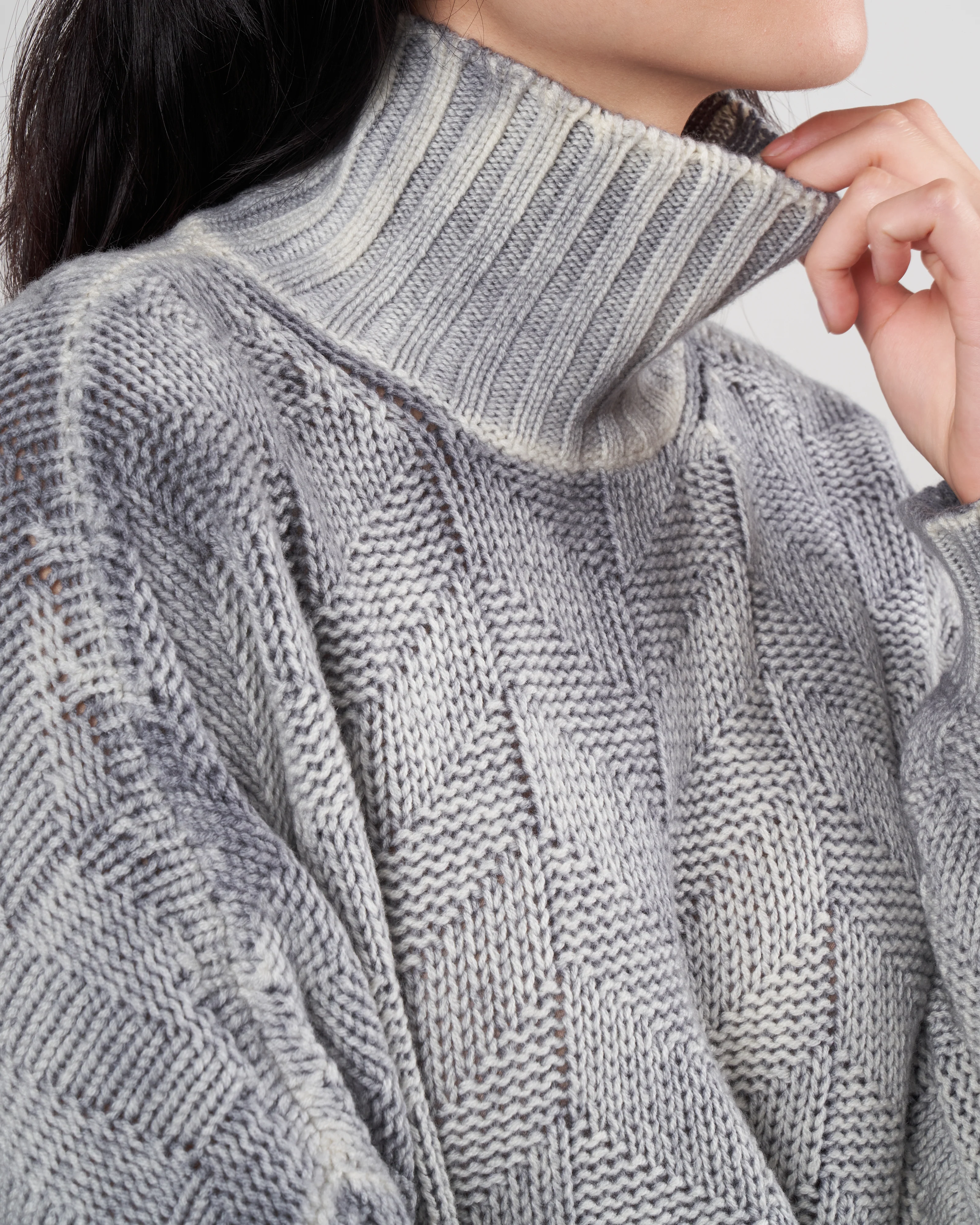 high neck pullover in geometric stitch - ghiaccio - Image 5