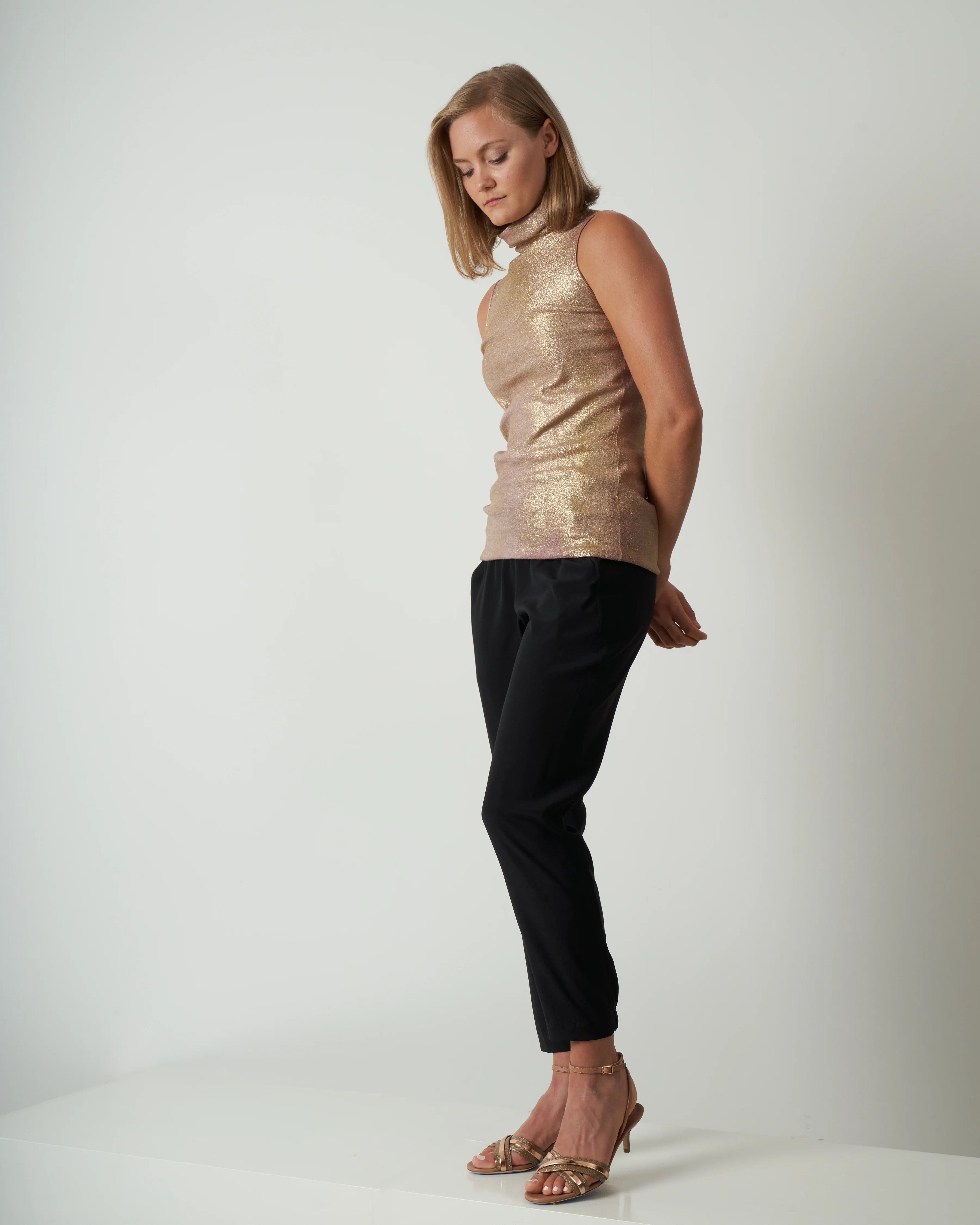 high neck stretch top with lamination - satin - Image 4