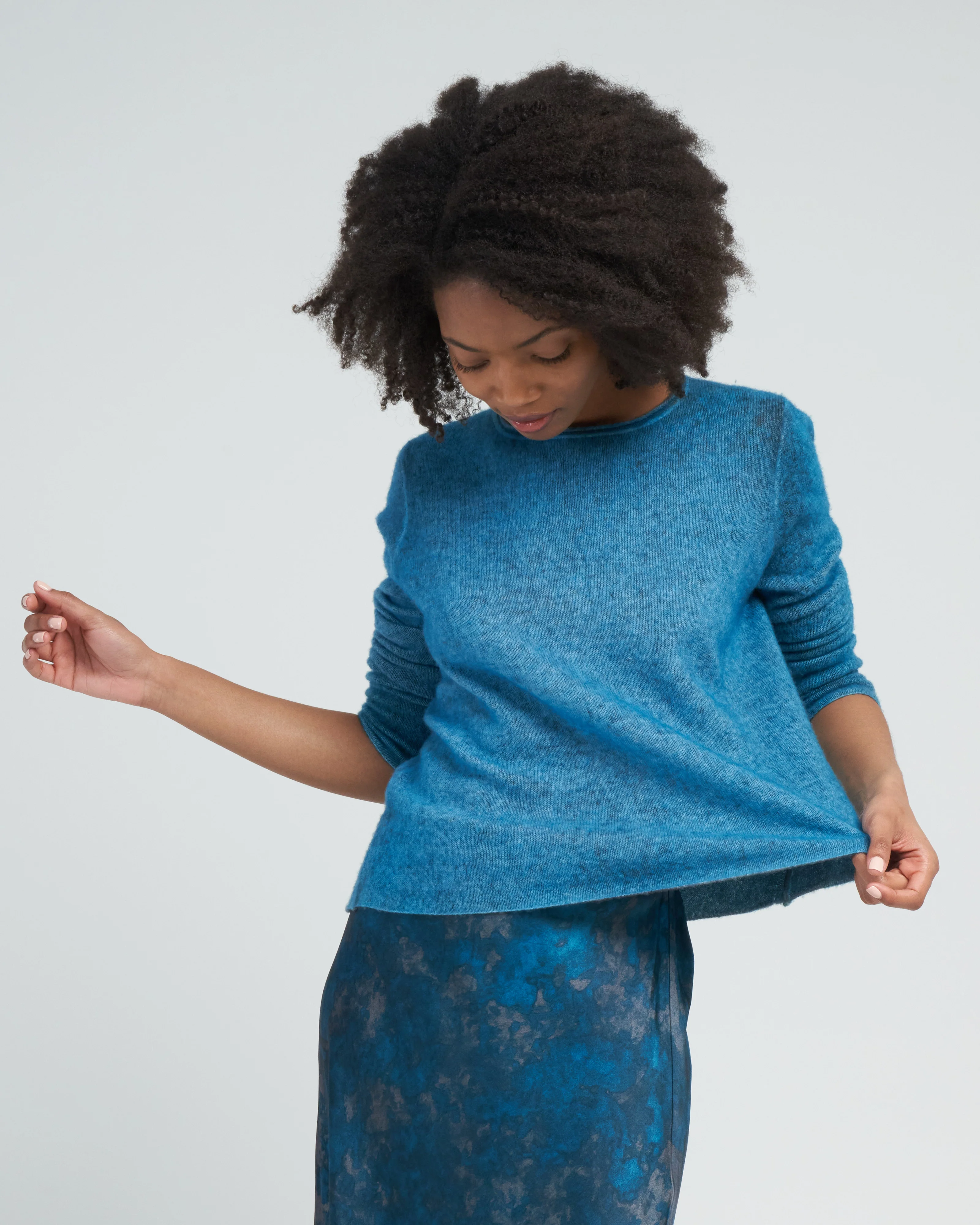 light cashmere off gauge round neck pullover - dark teal - Image 2
