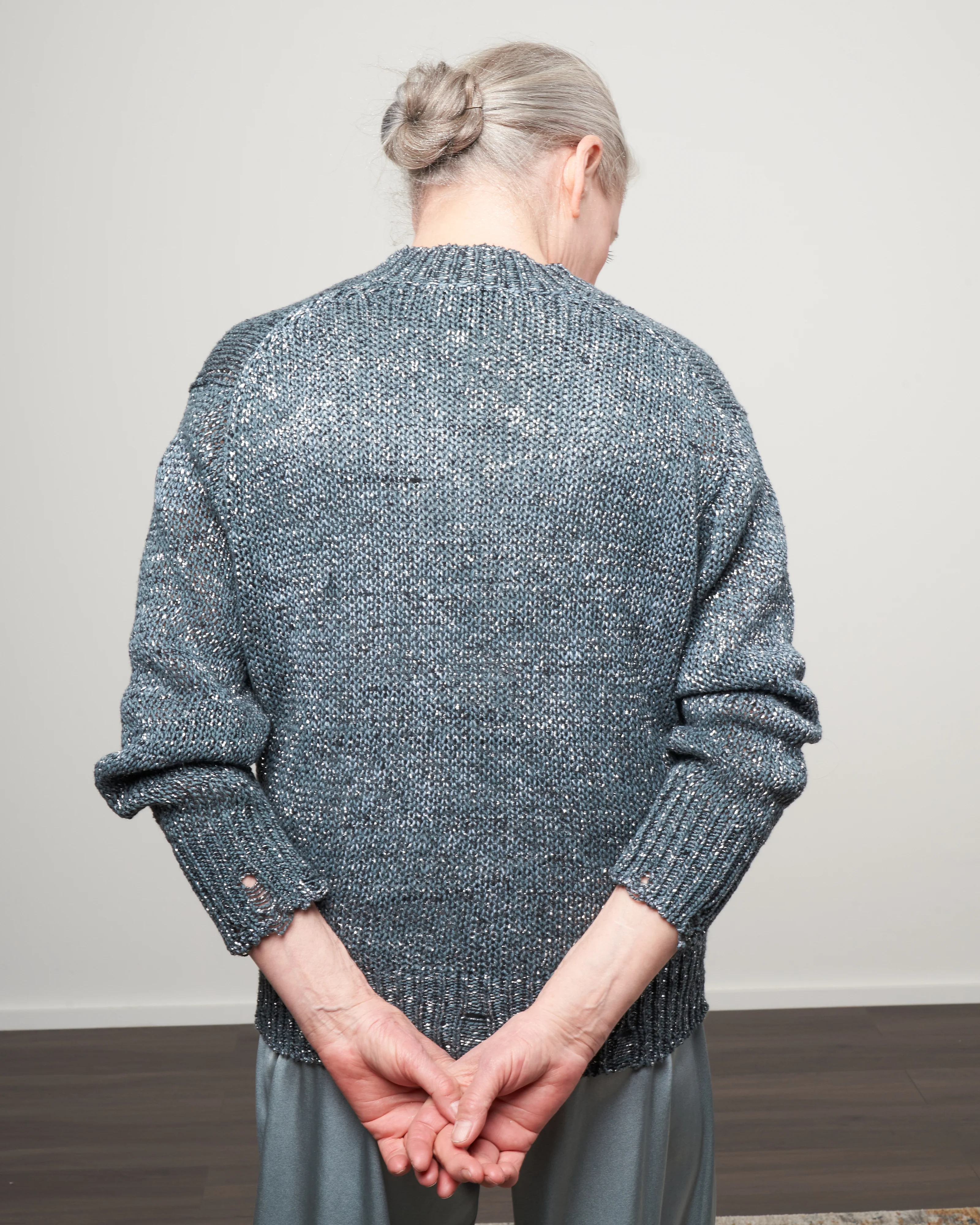 metallic moulino cotton v-neck pullover - rio - Image 3