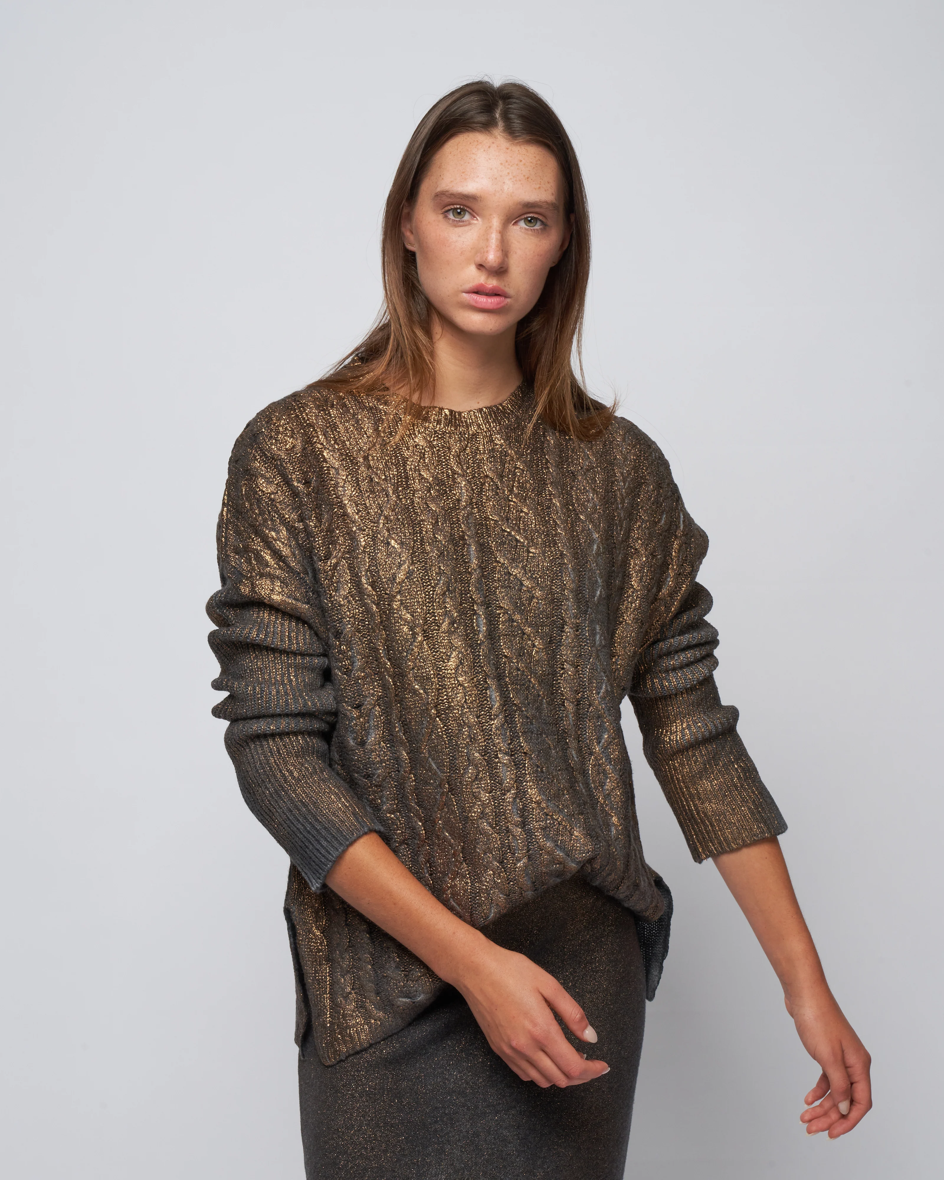 round neck cable stitch pullover - nero/lamina bronzo