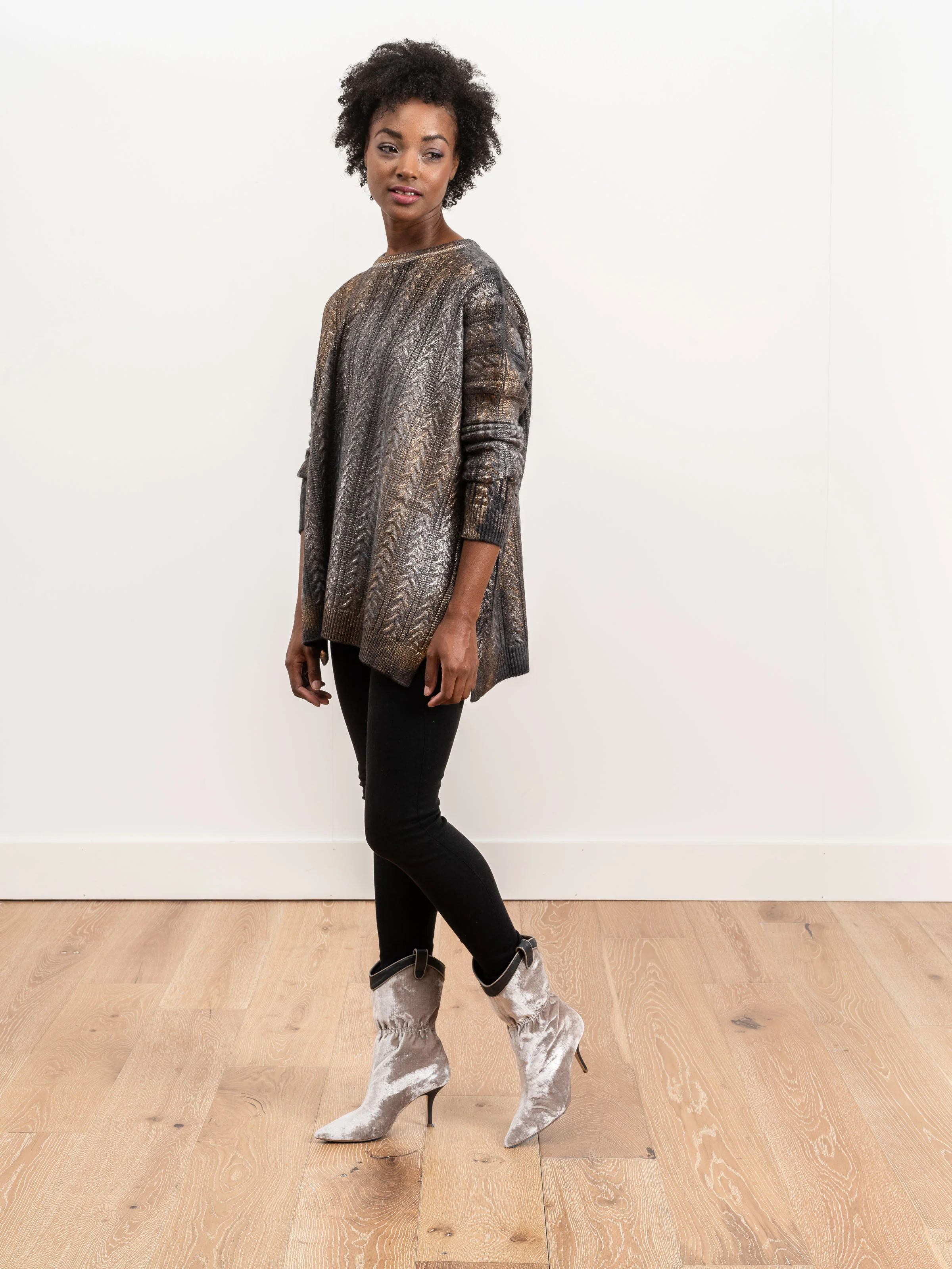 round neck pullover - Image 2