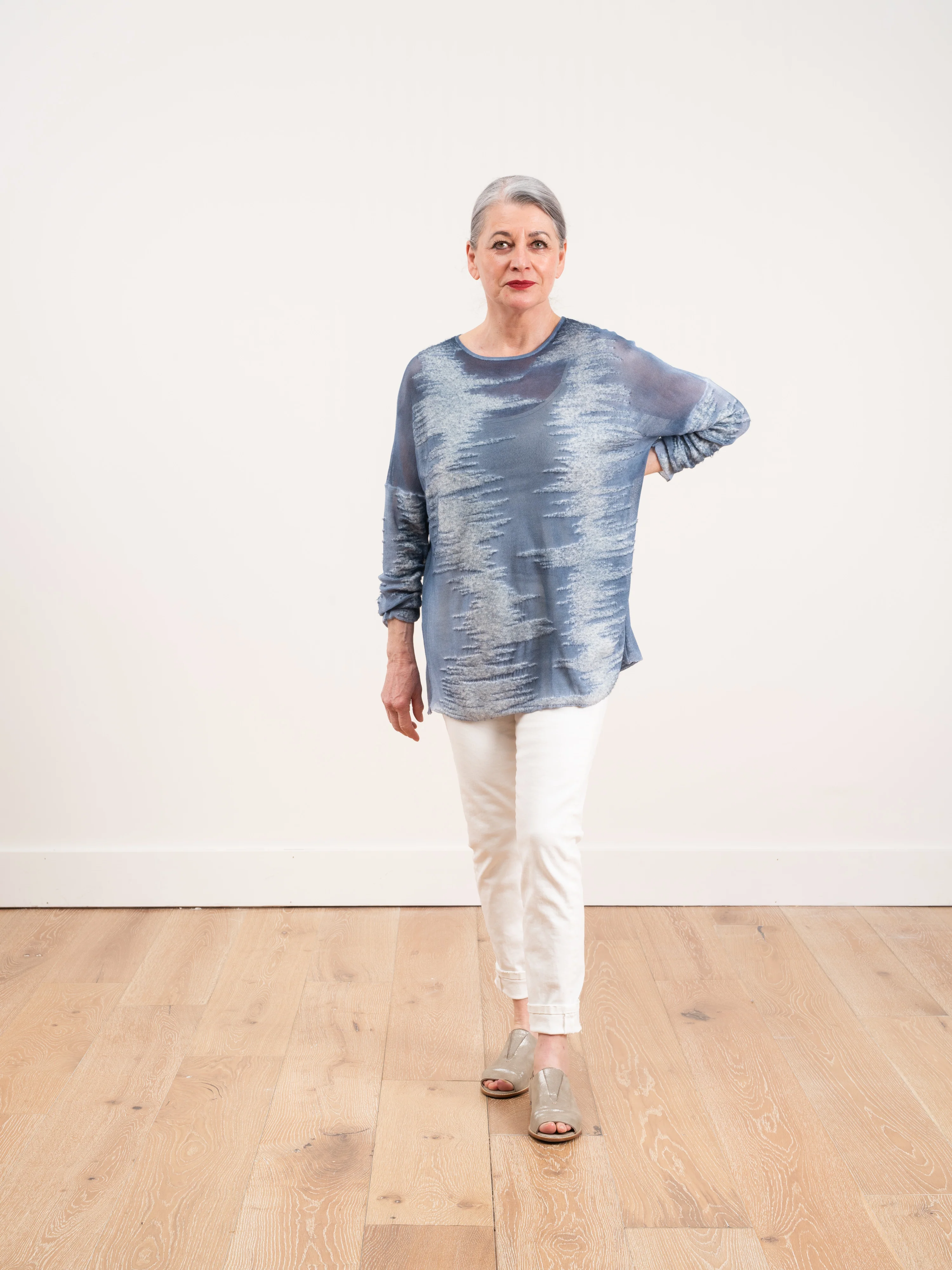 round neck pullover - Image 3