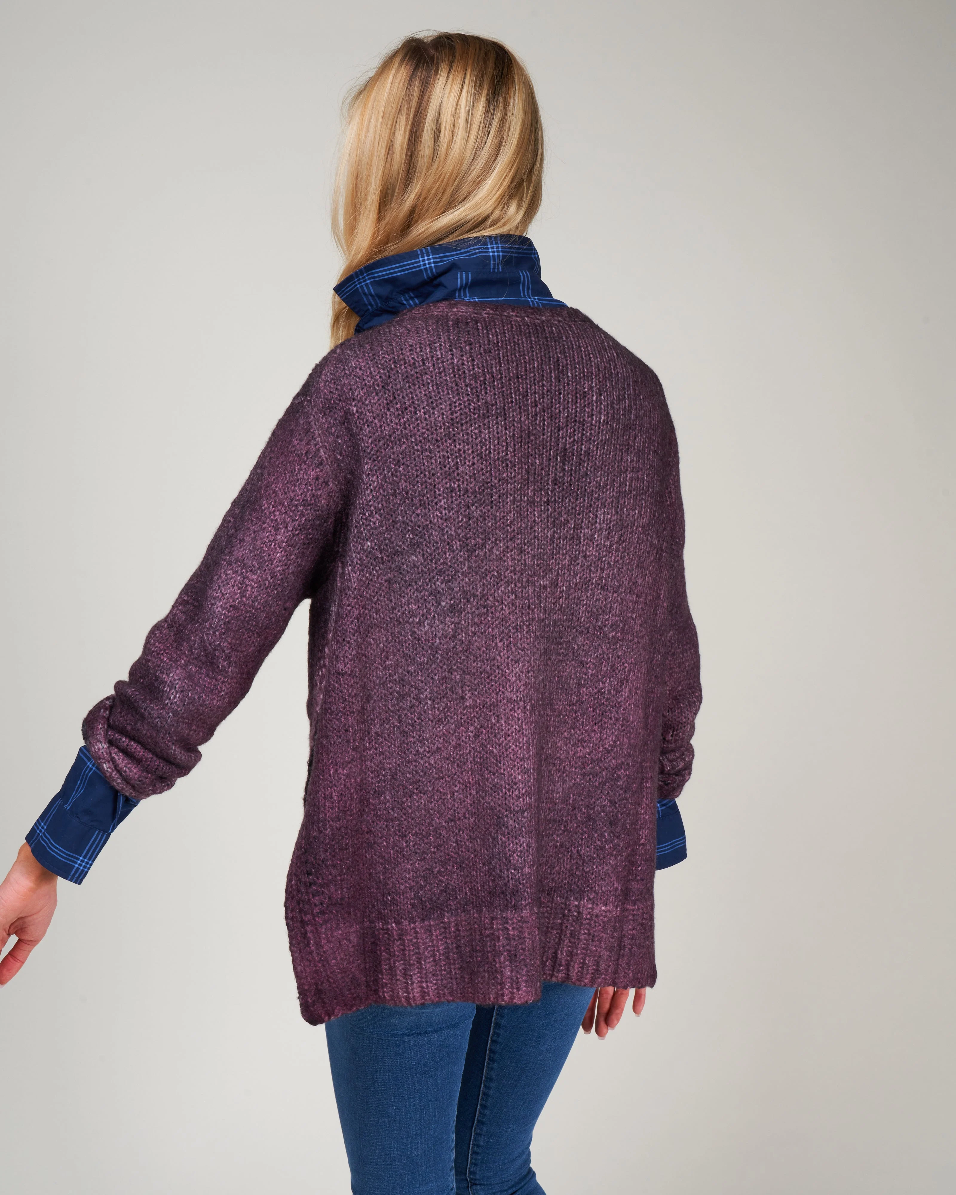 round neck pullover with slits - rhubarb - Image 4