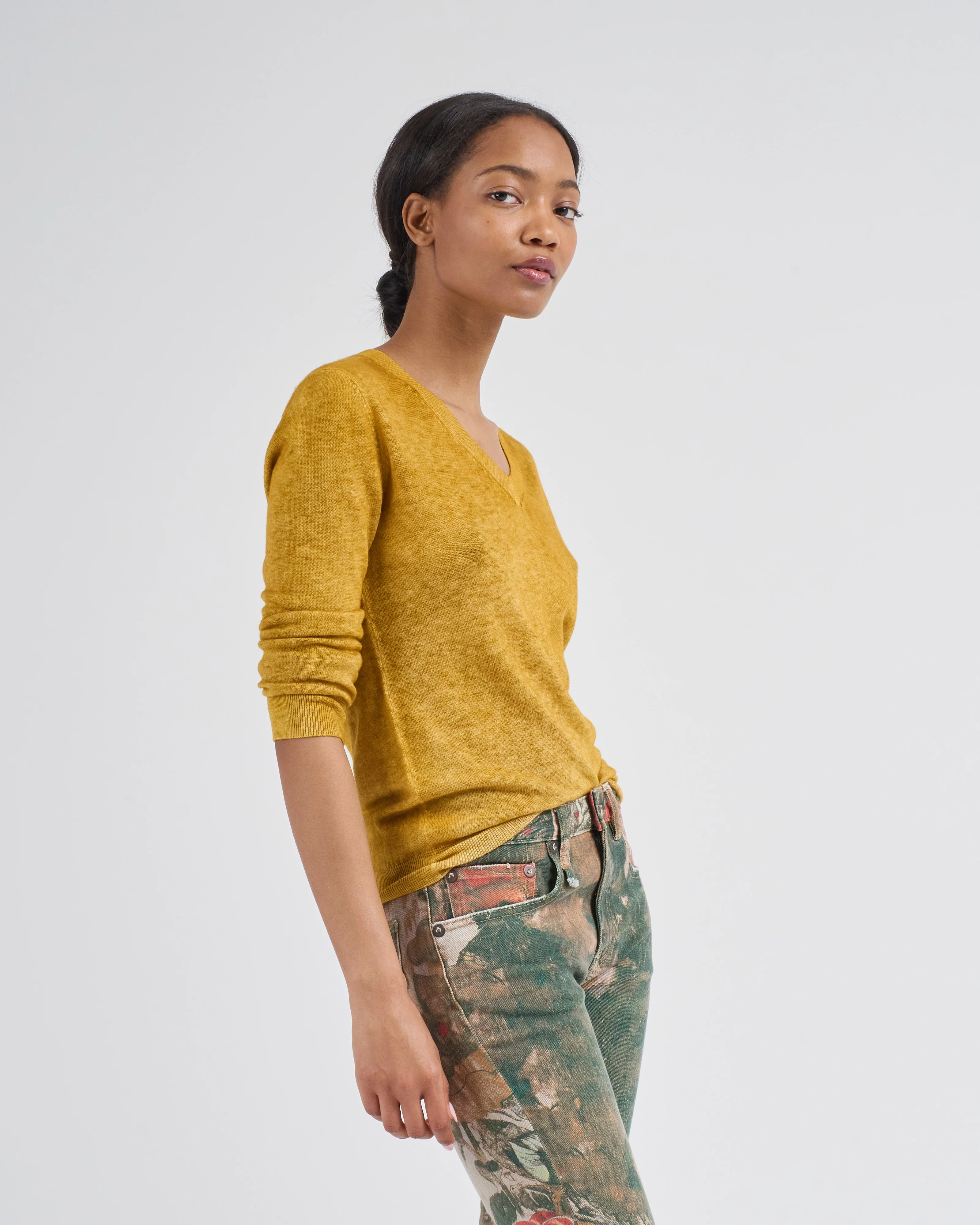 two colors ultralight cashmere wool v neck pullover - Image 3