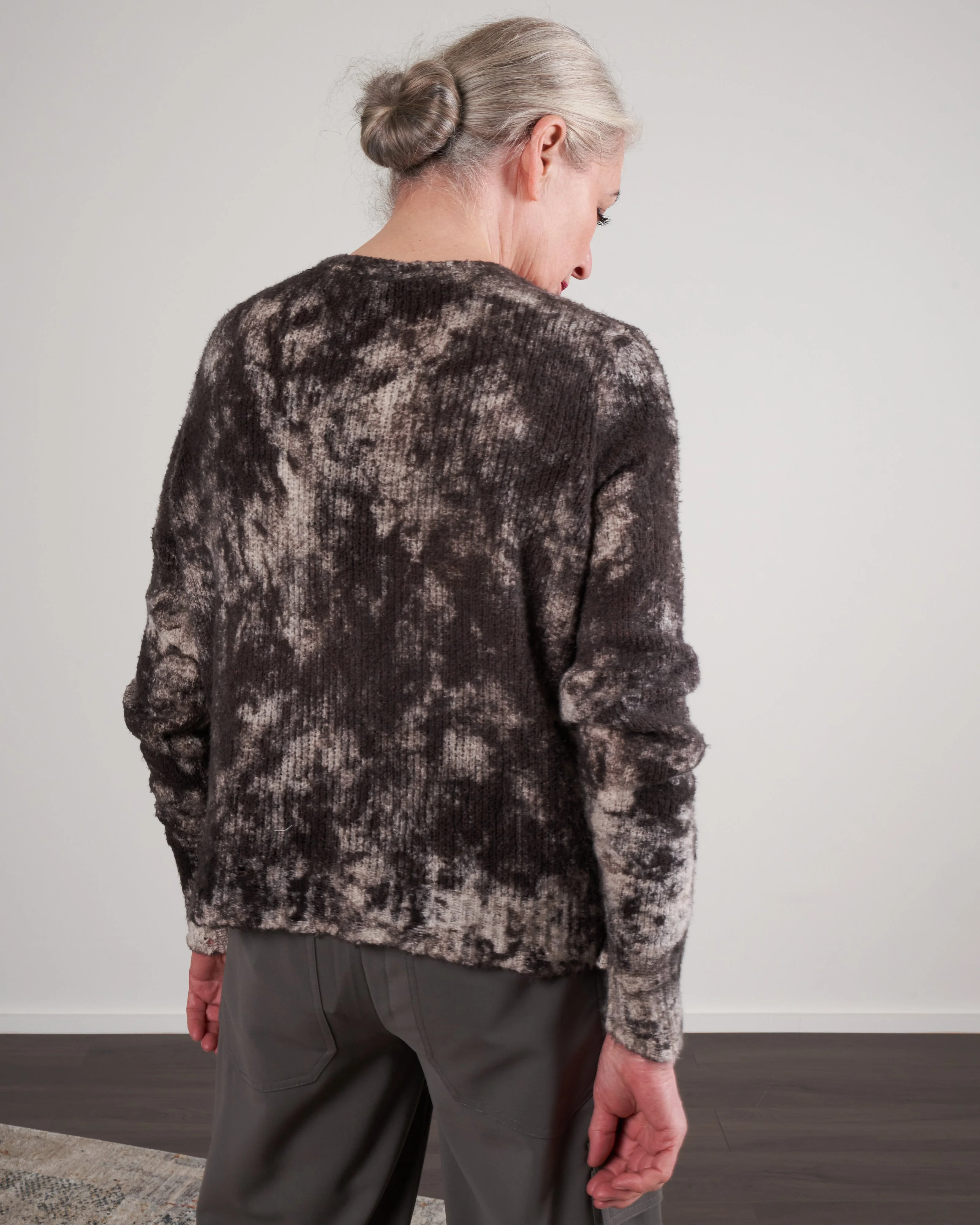 v neck brushed cotton cardigan with destroyed edges and embroidery - carruba - Image 4