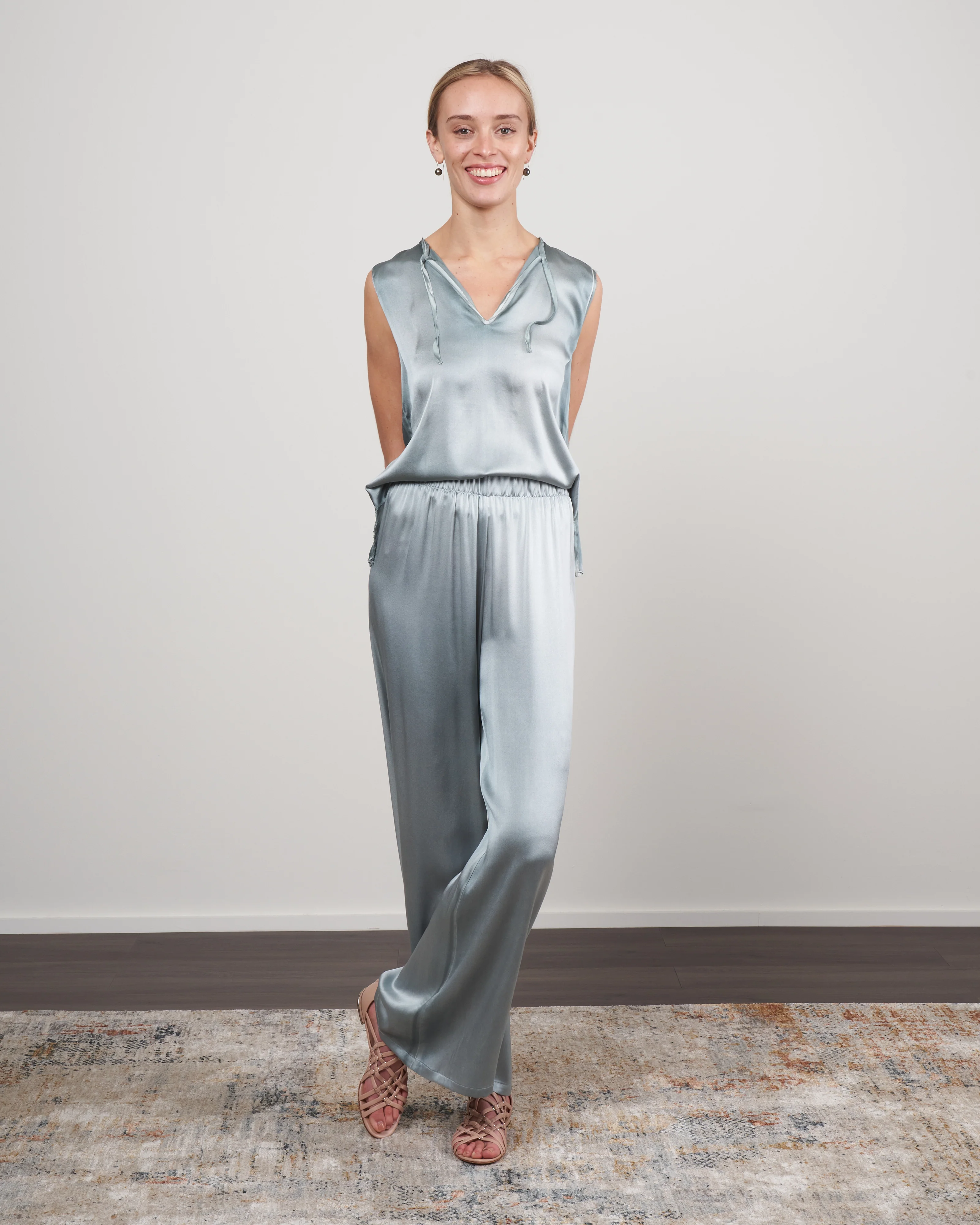 v neck top in silk - rio - Image 2