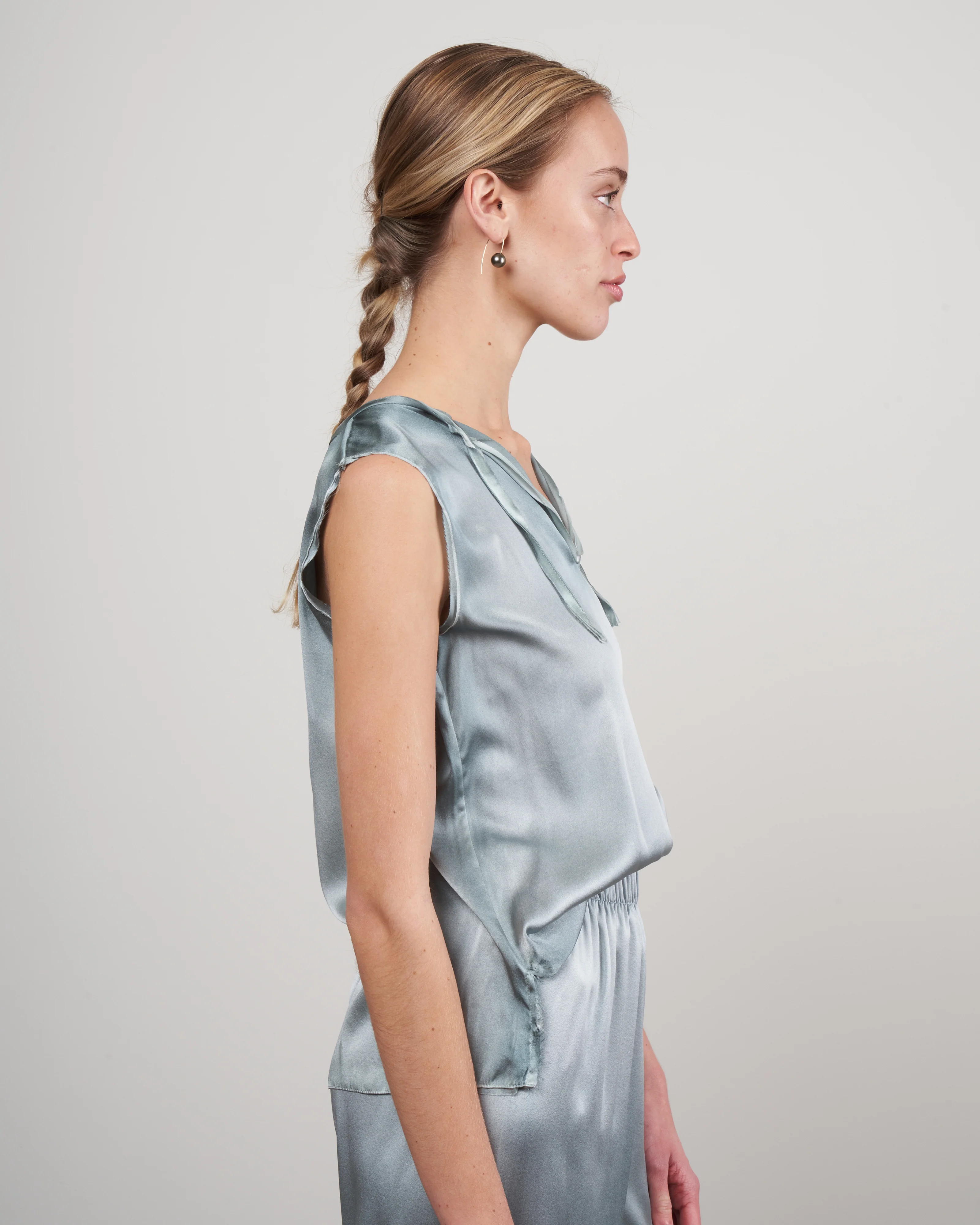 v neck top in silk - rio - Image 3