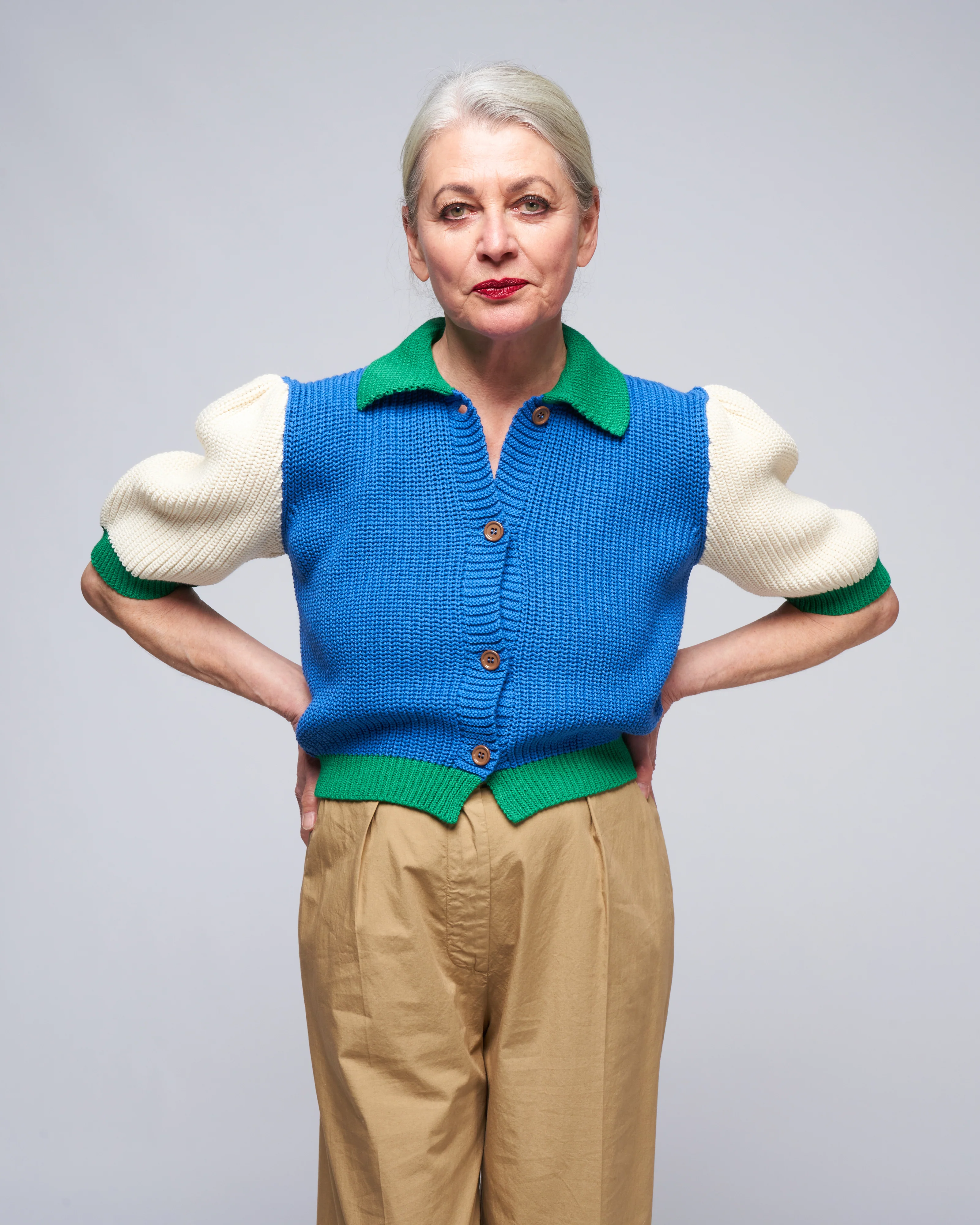 cardiganino sweater - white sleeves & green details