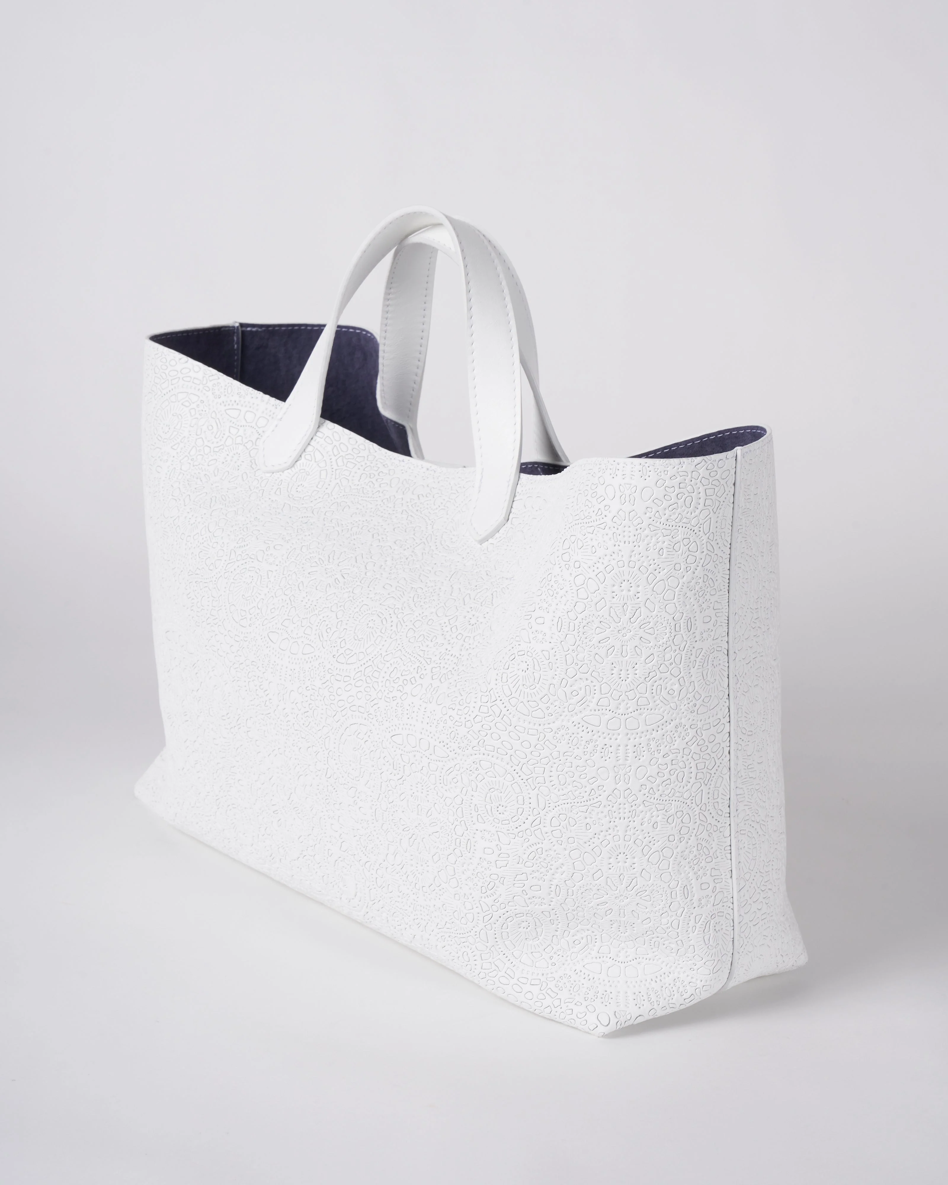 beach tote - white chantilly - Image 2