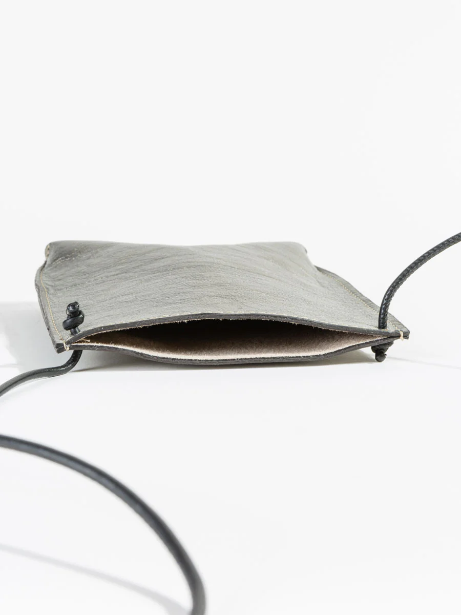 cell pouch - brass - Image 3