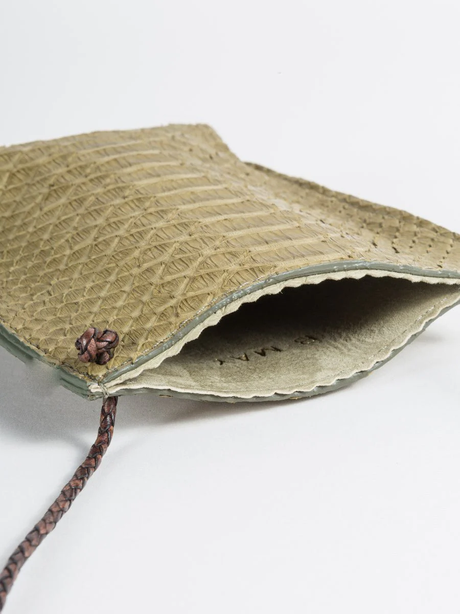 cell pouch - moss python - Image 3