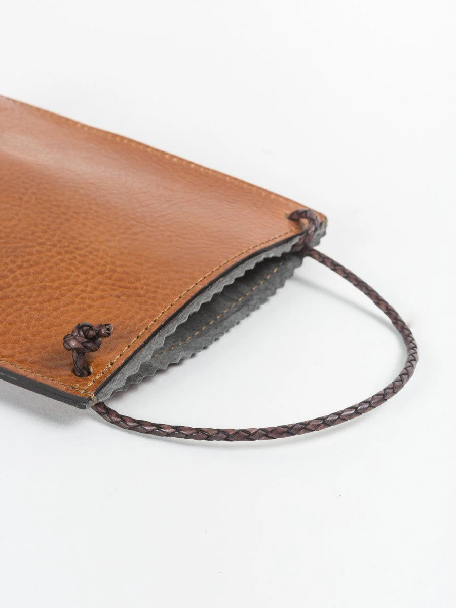 cell pouch – whiskey - Image 3