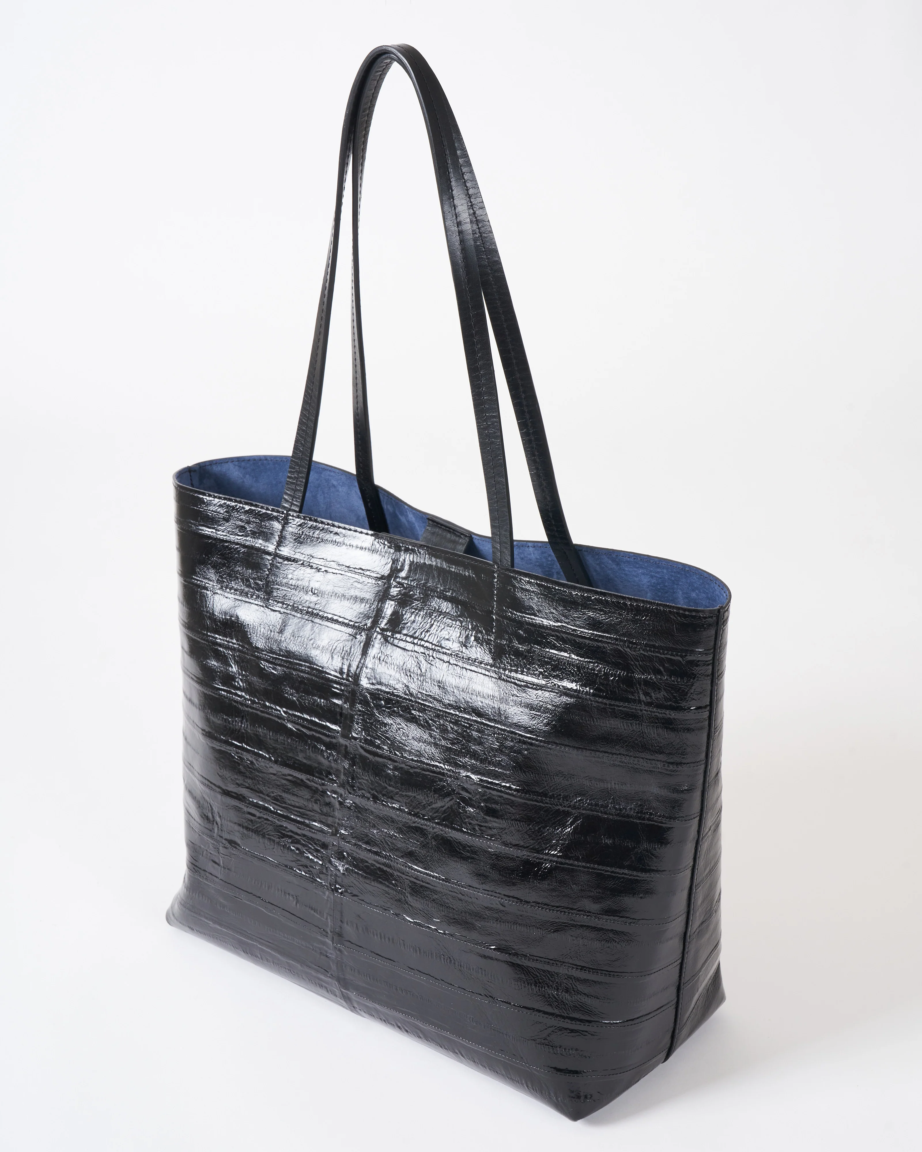 essential tote - black eel - Image 3