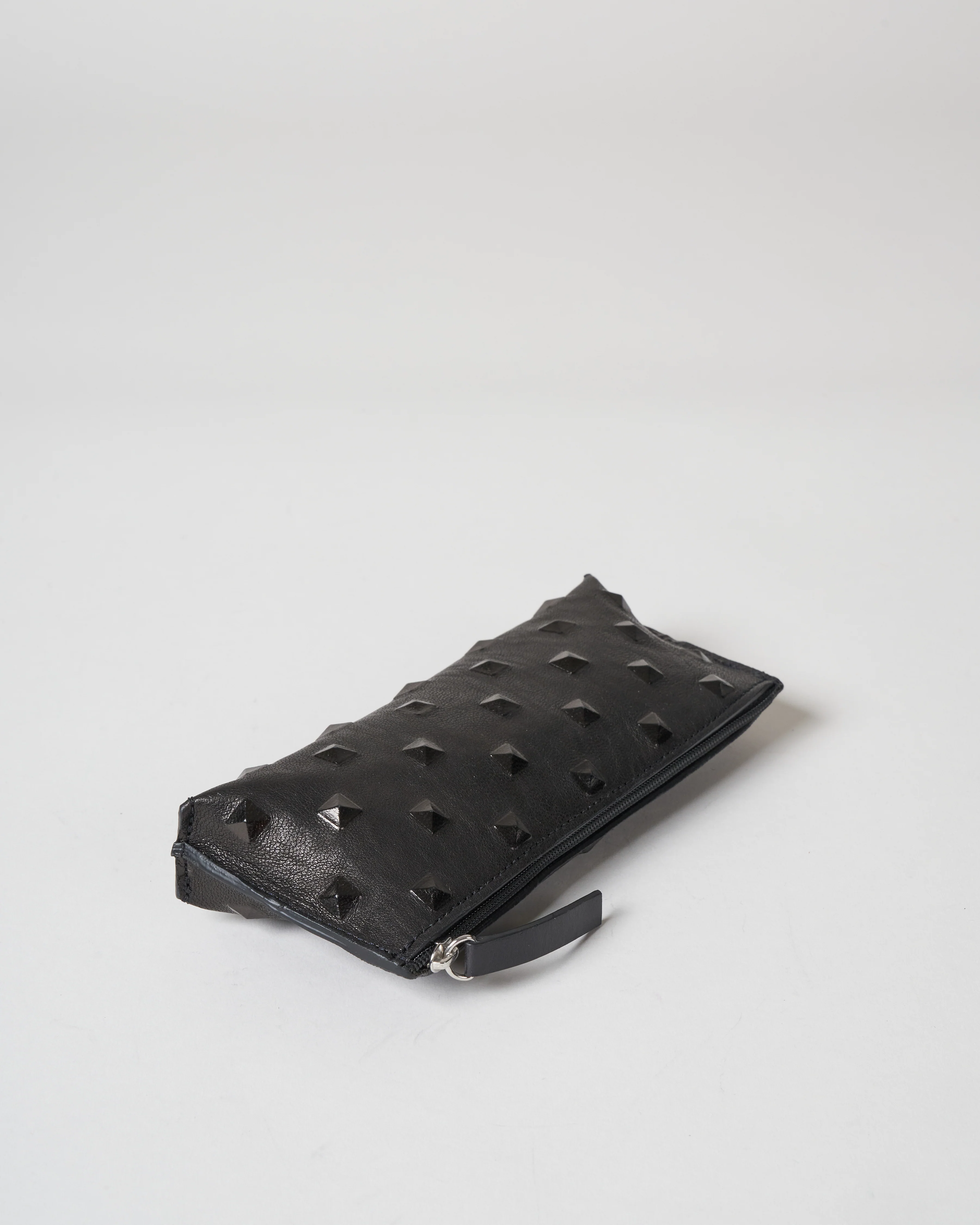 eyeglass pouch - black stud - Image 3