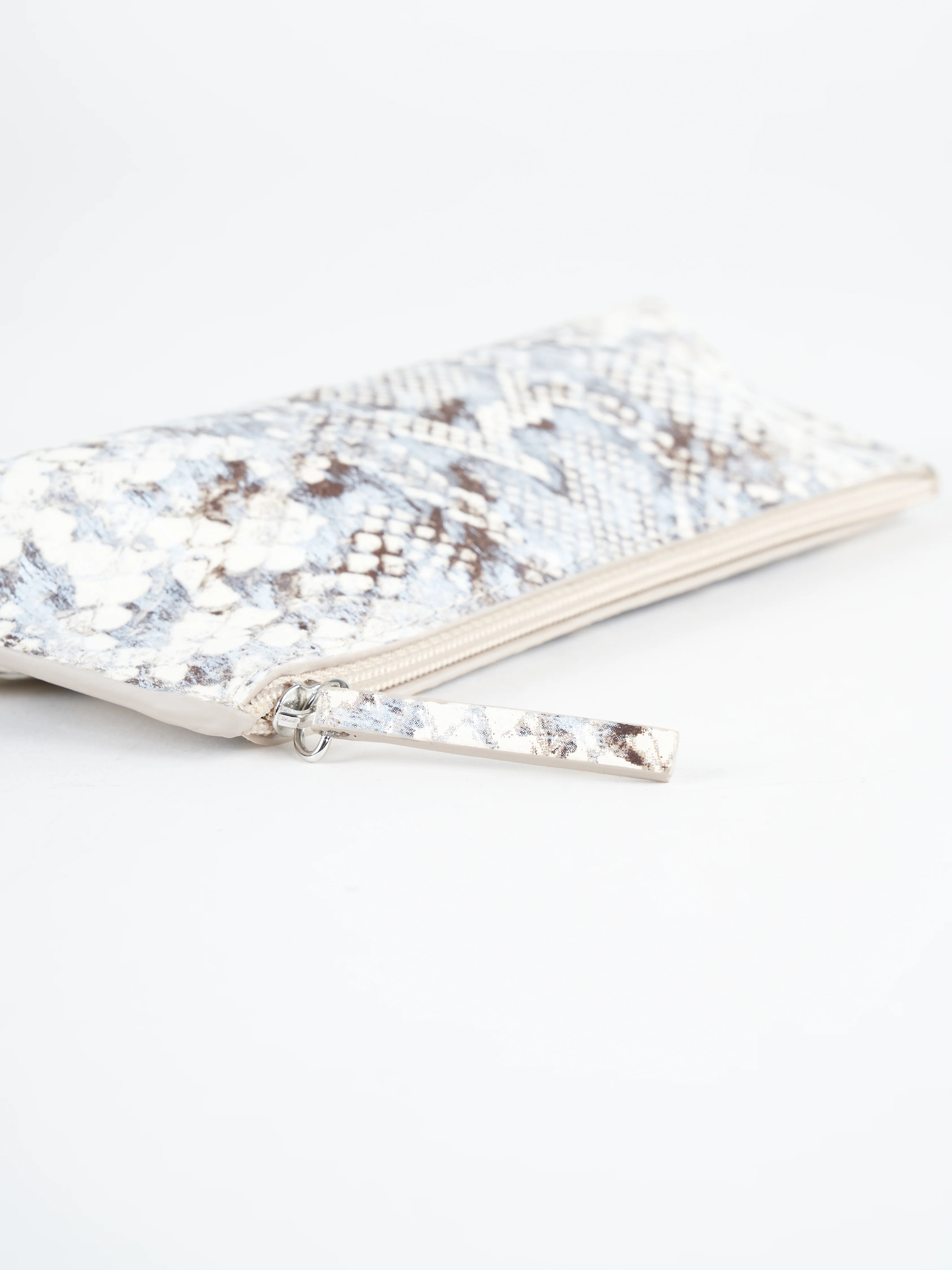 eyeglass pouch - pashminia snakeprint - Image 3