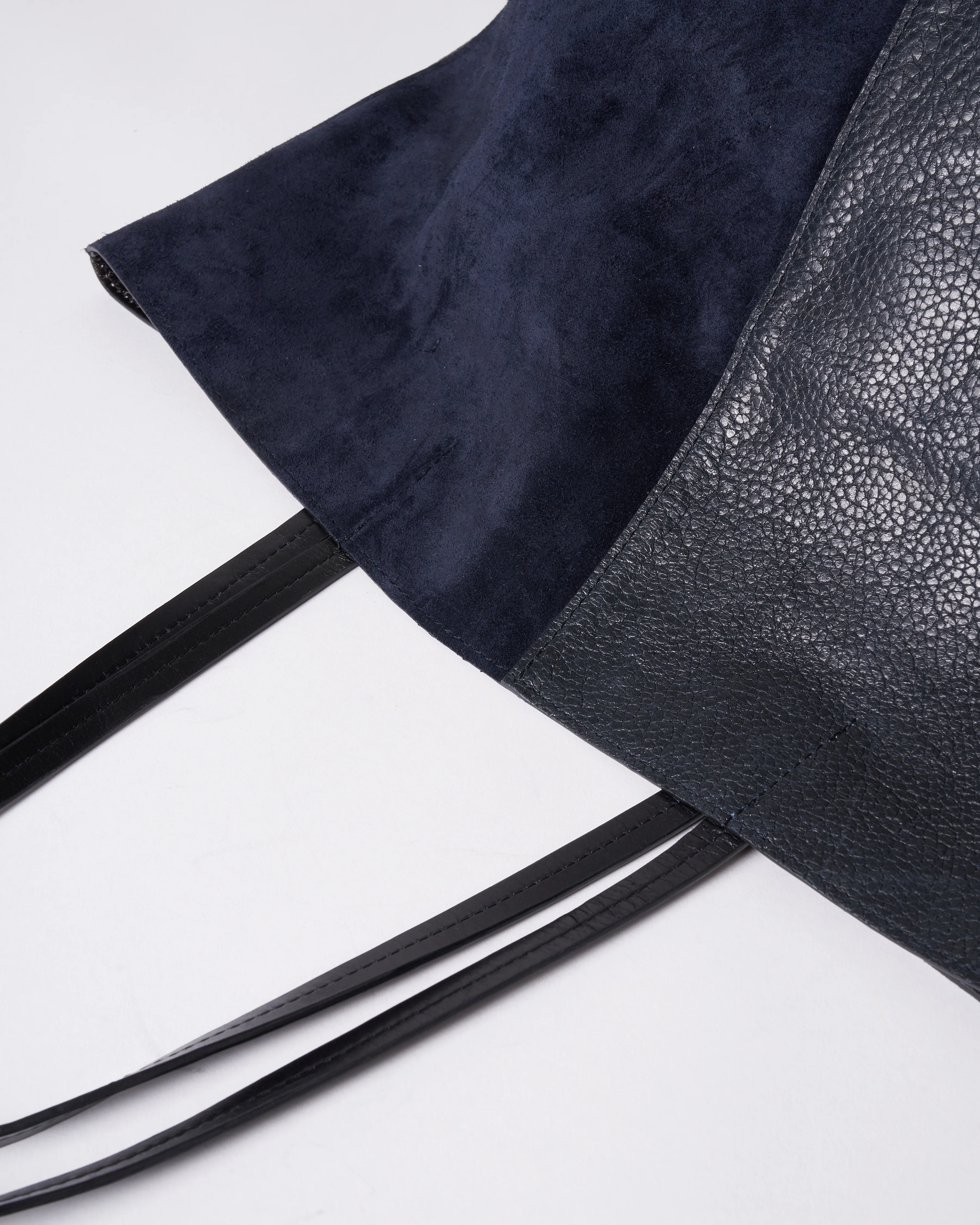 medium essential tote - 2 tone empire blue - Image 5