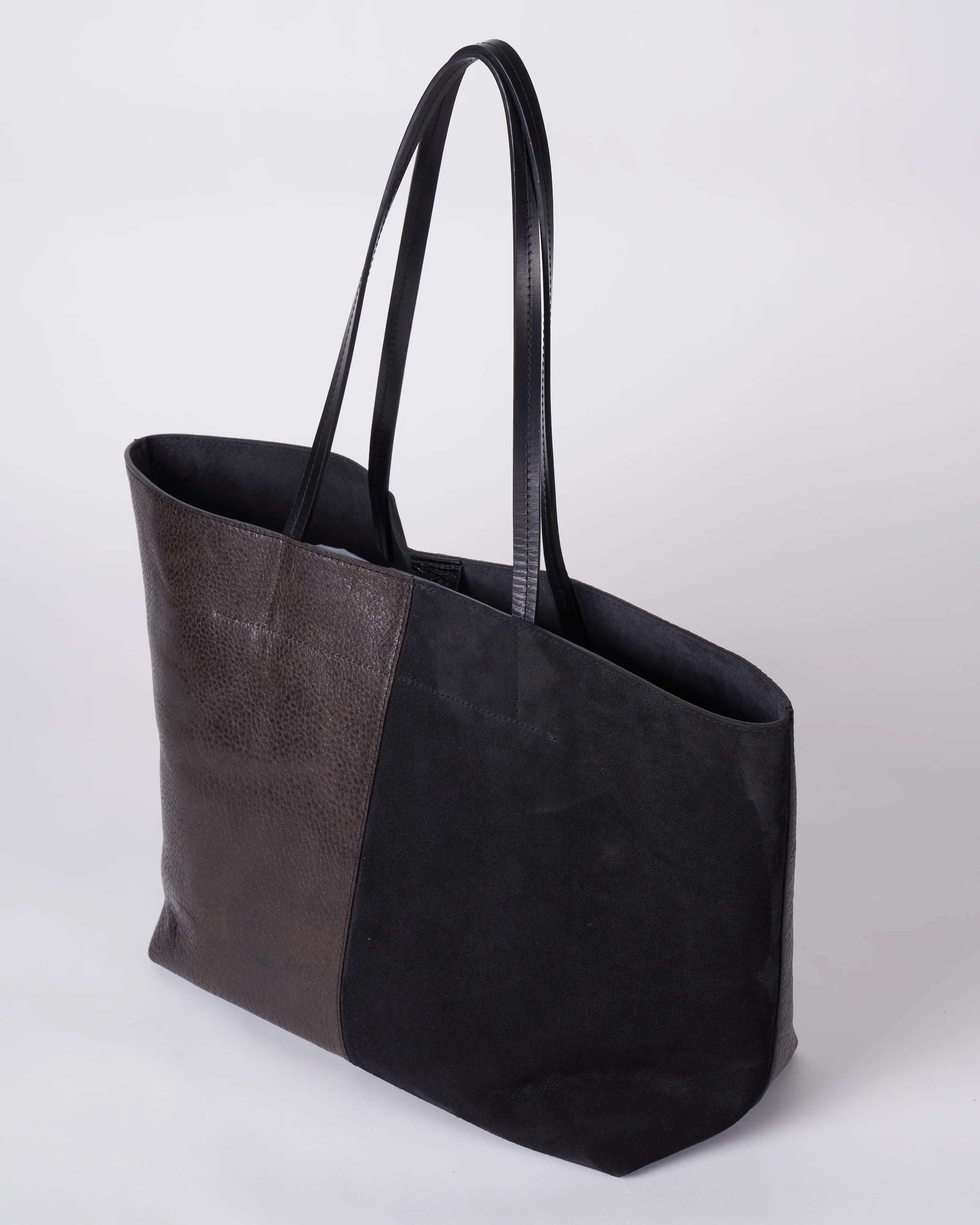 medium essential tote - 2 tone graphite - Image 2