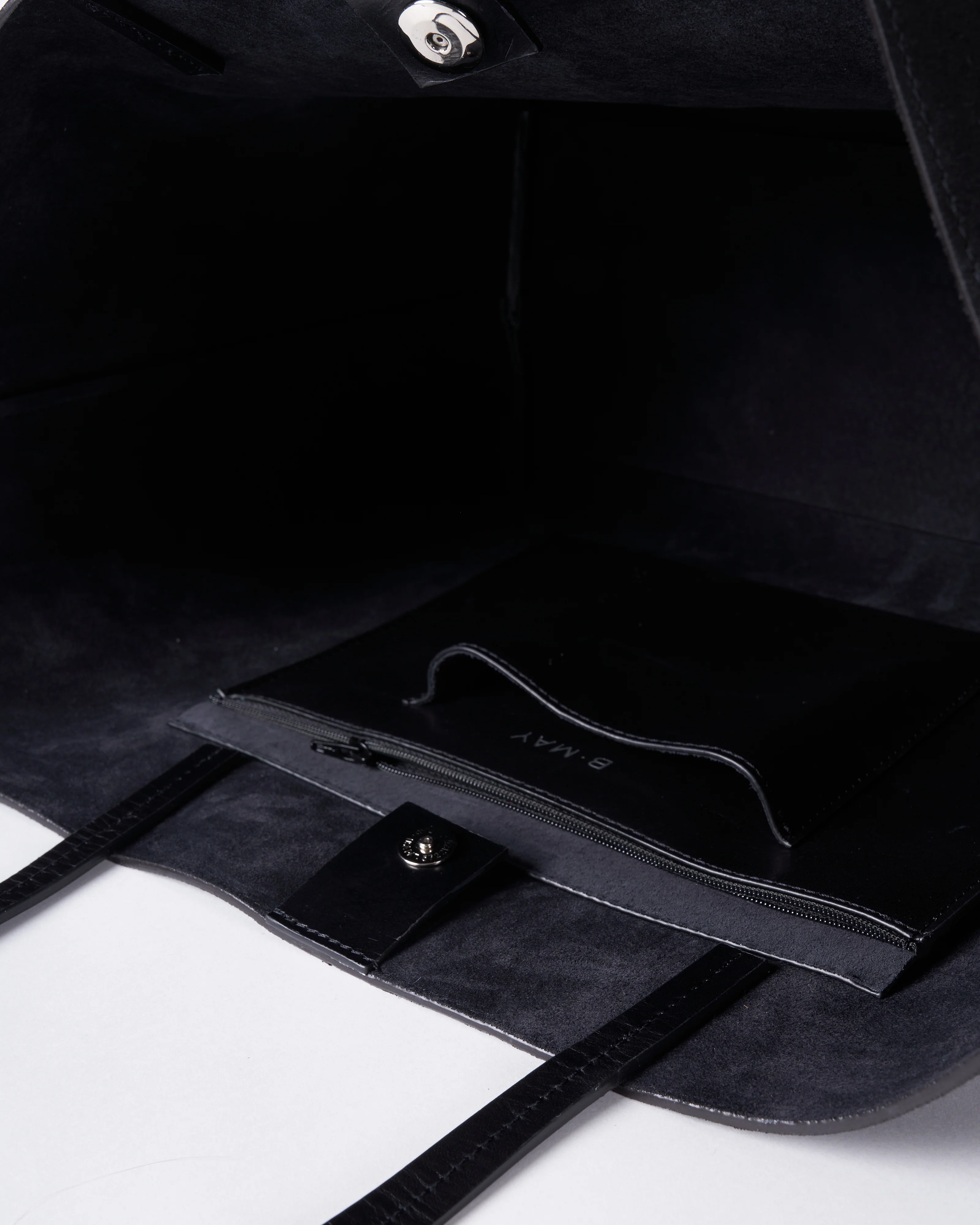 medium essential tote - black suede - Image 3