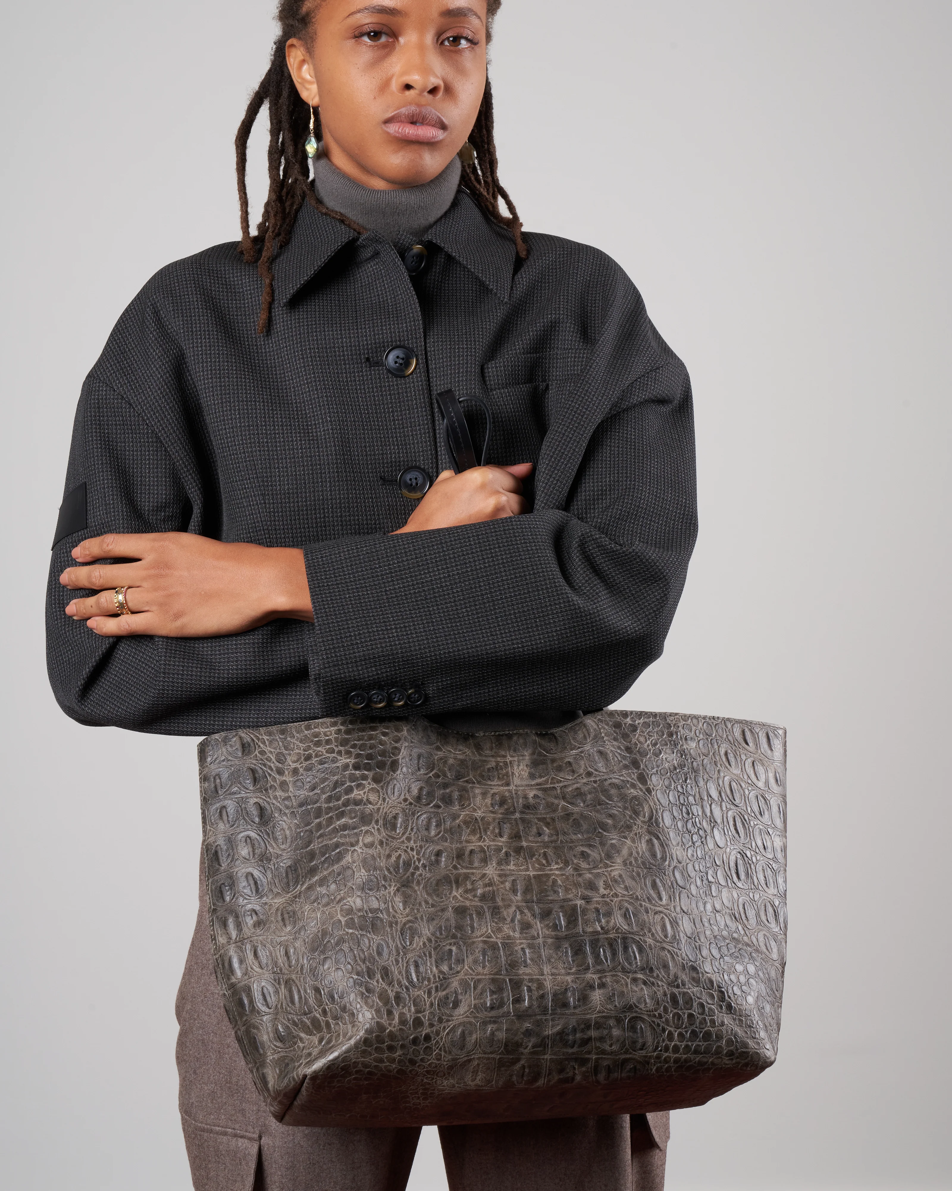medium essential tote - fossil embossed gator - Image 5