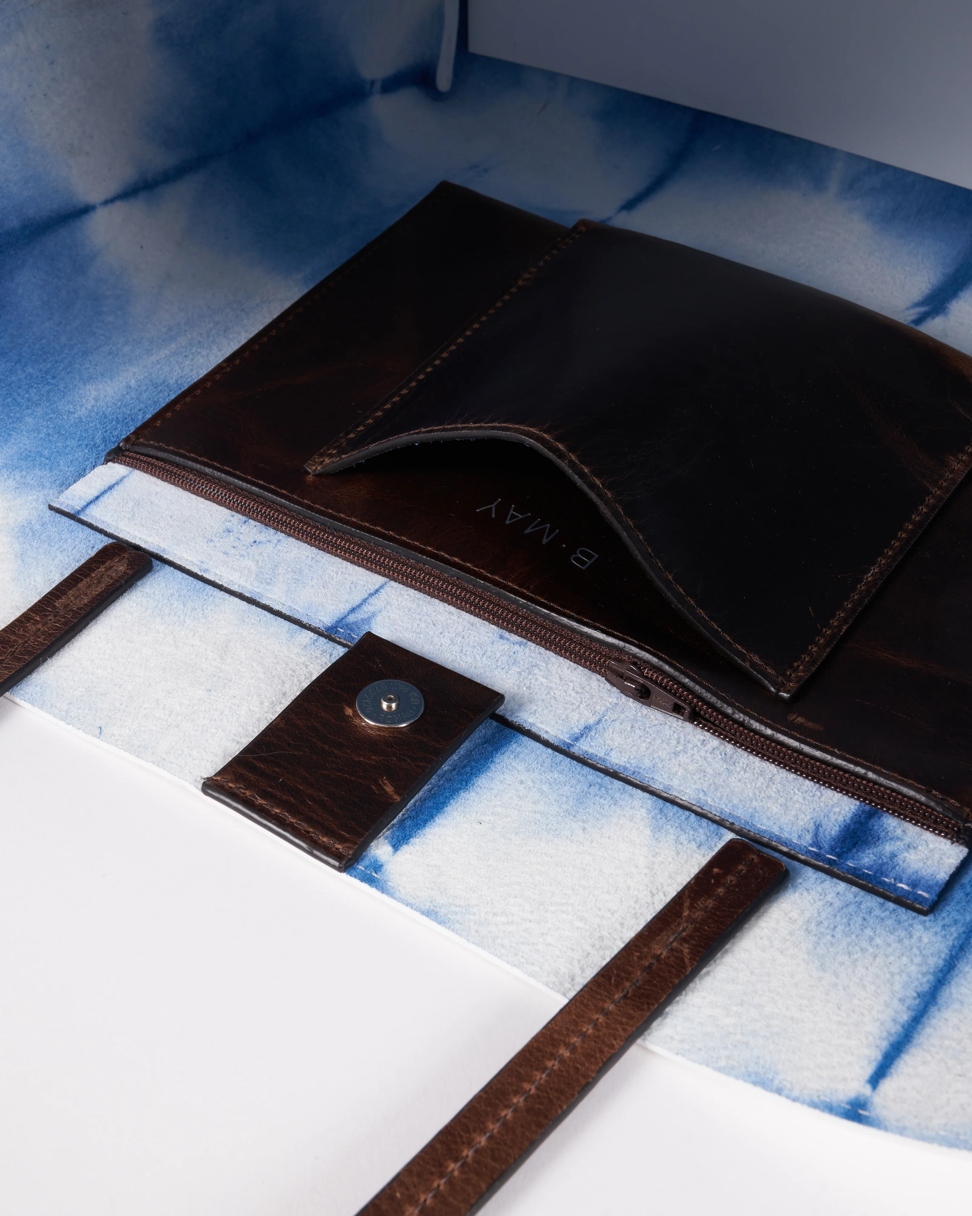 medium essential tote - linen calf - Image 3