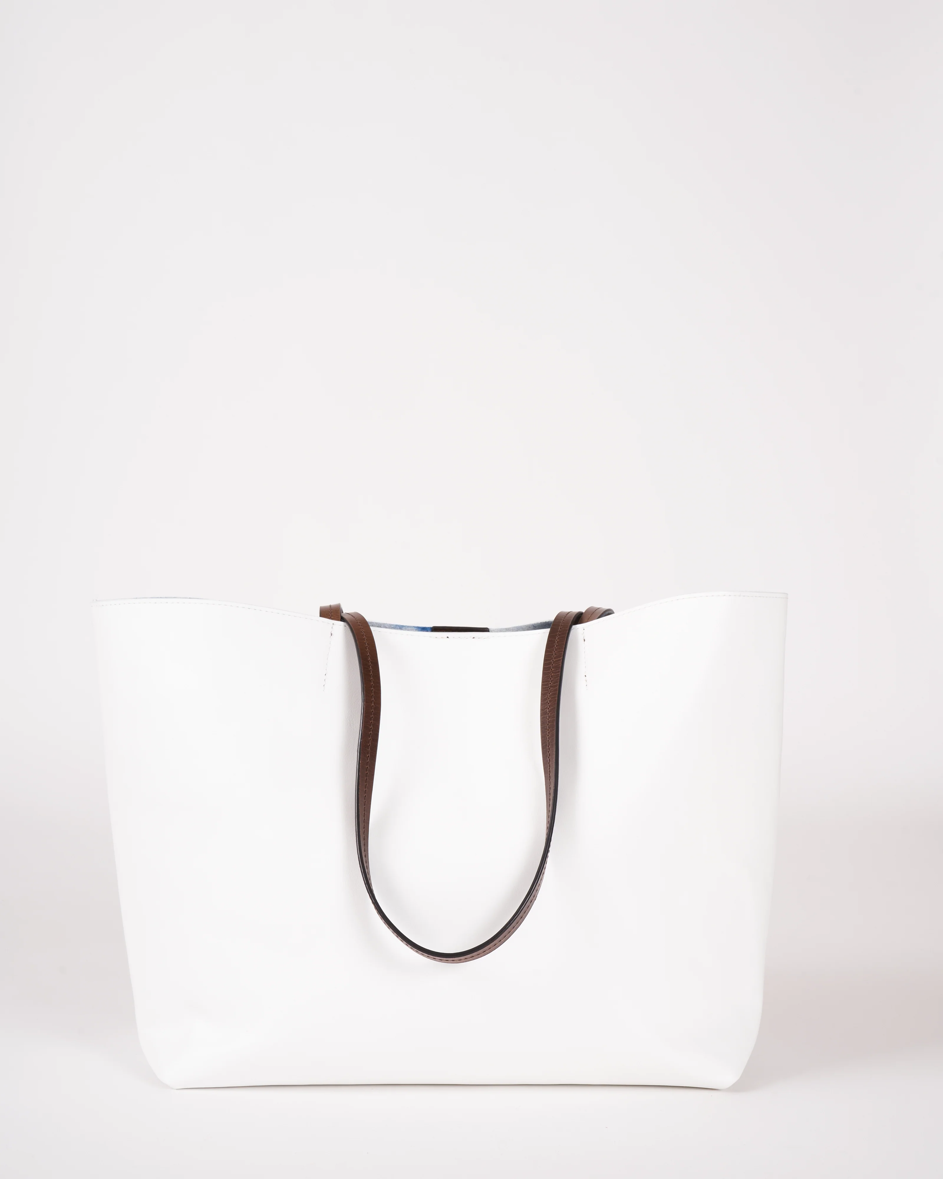 medium essential tote - linen calf - Image 4