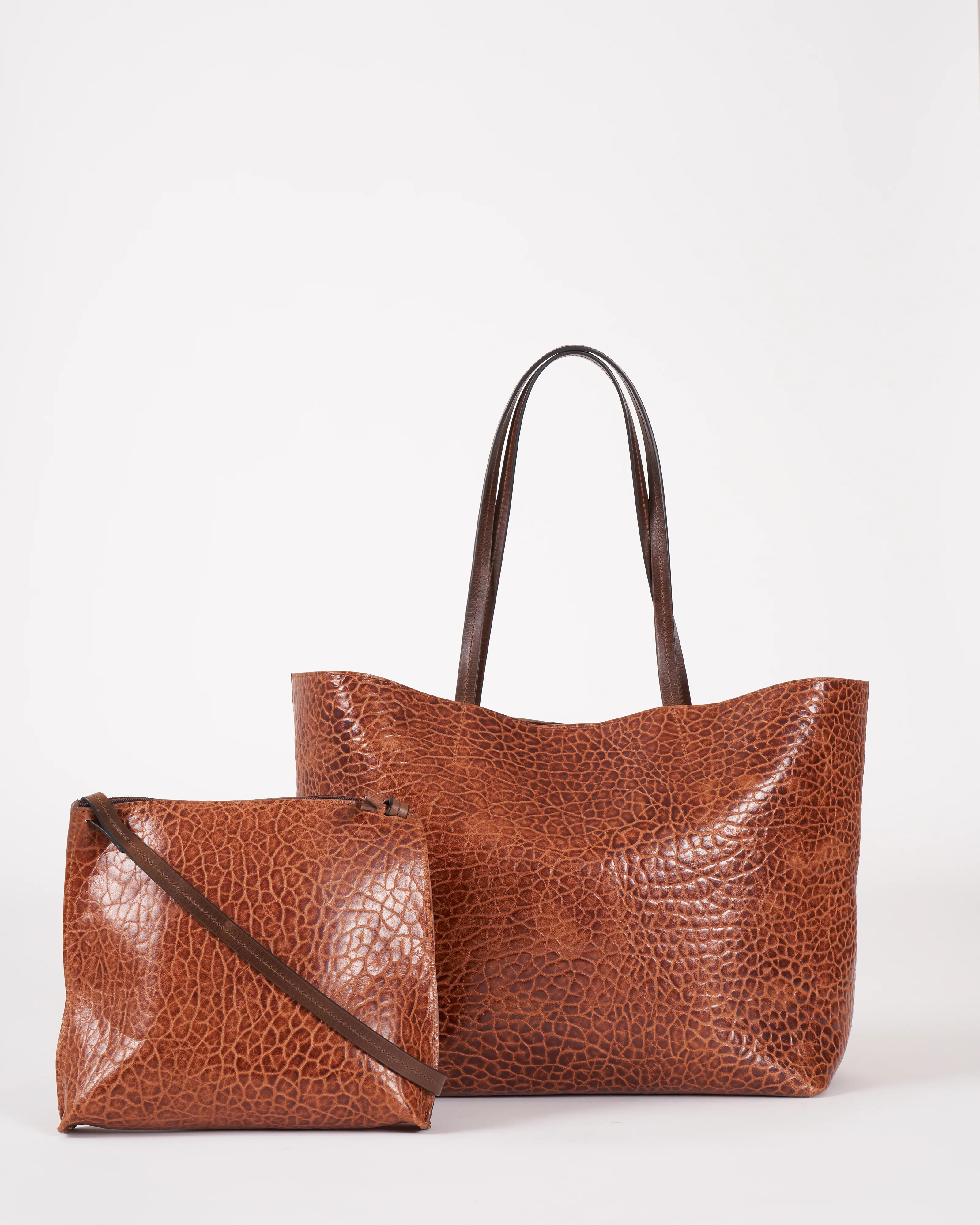 medium essential tote - nutmeg pebbled sheepskin - Image 2
