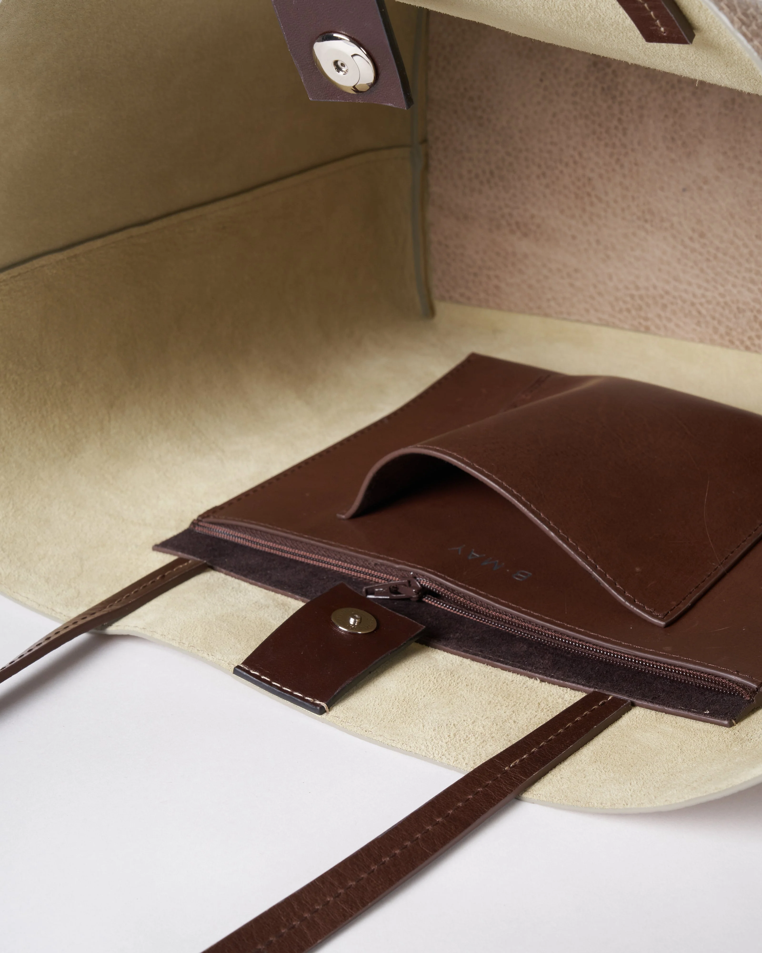 medium essential tote - stone ovino - Image 3