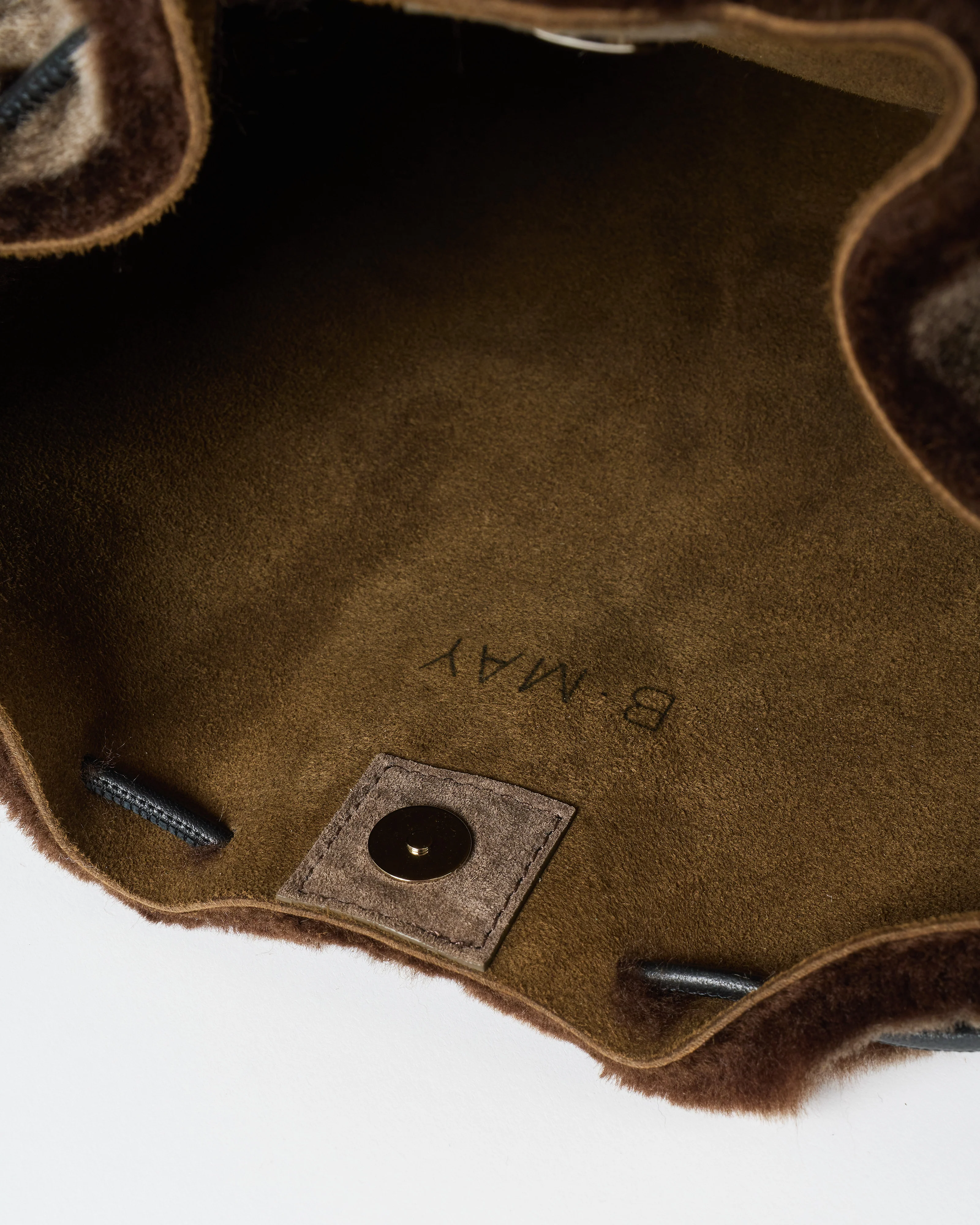 mini drawstring shearling - Image 4