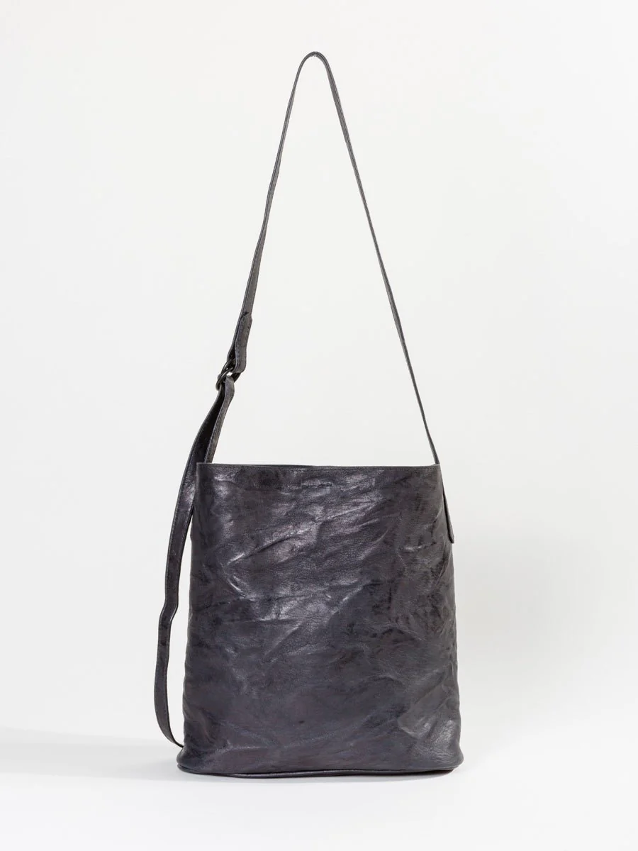 sheepskin bucket bag - navy - Image 2