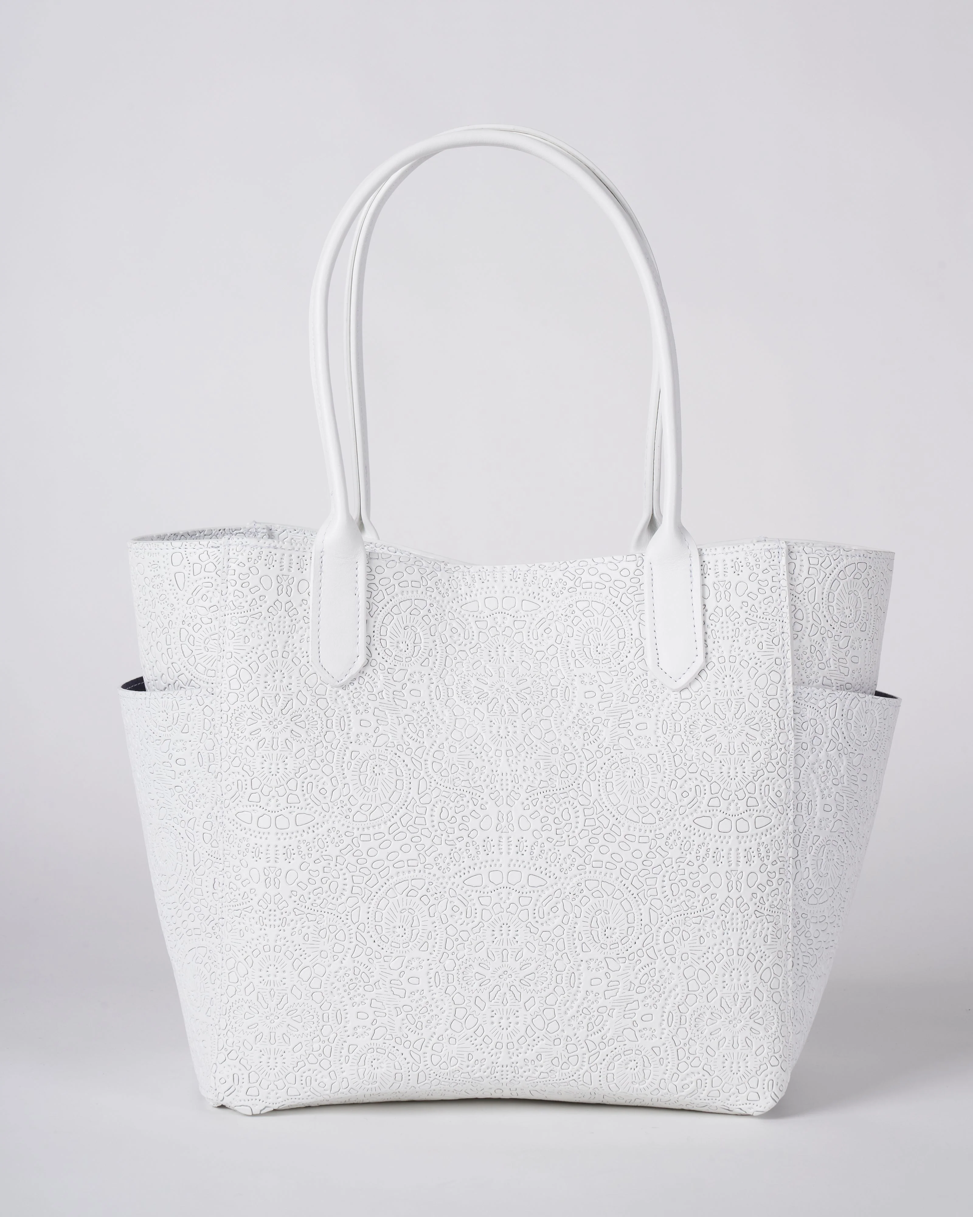 small pocket tote - white chantilly - Image 2