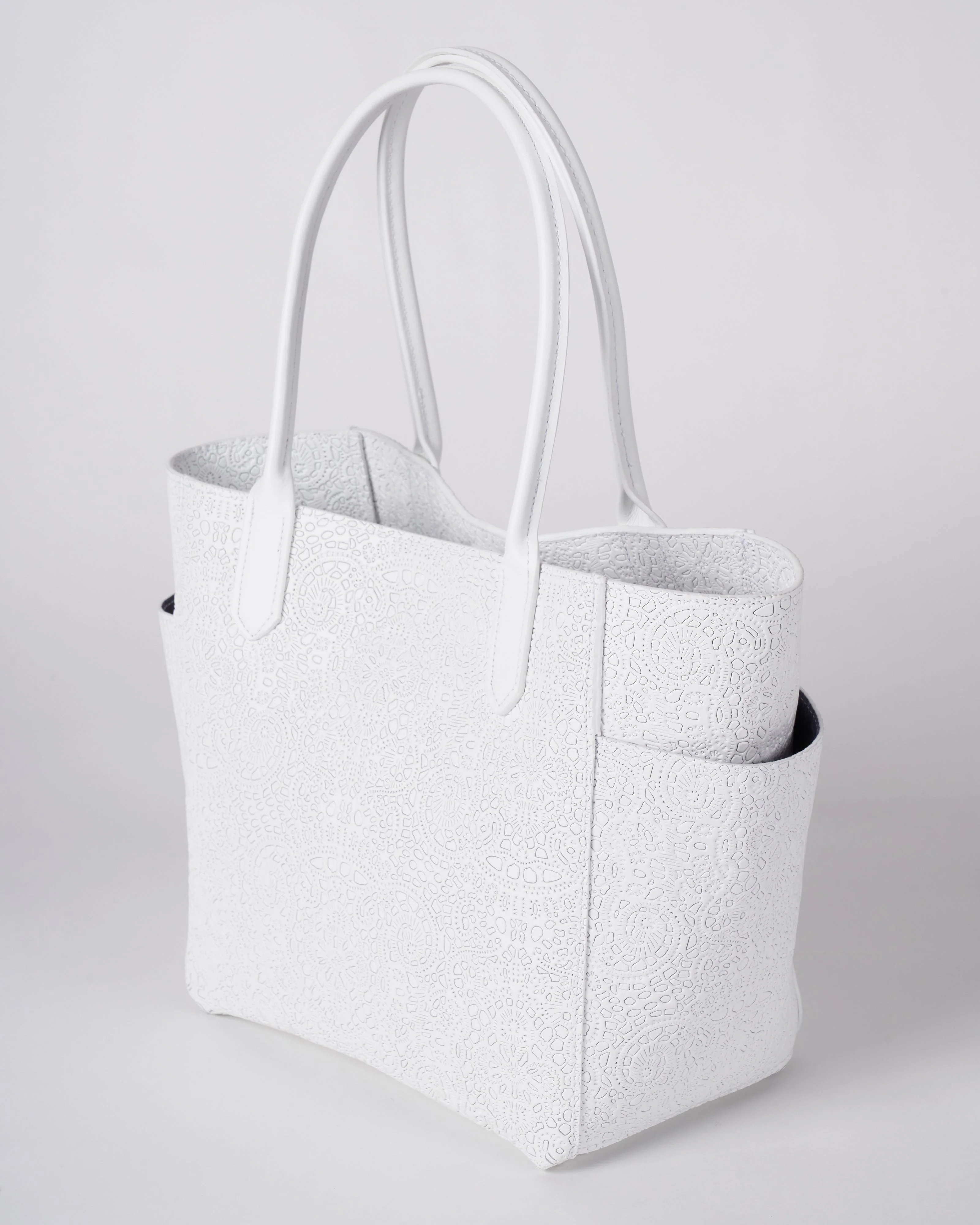 small pocket tote - white chantilly - Image 3