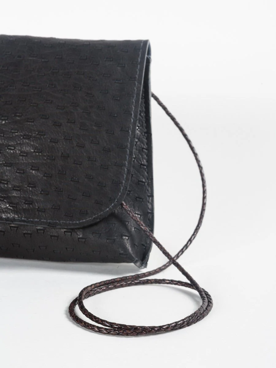 strappy foldover - black gash - Image 4