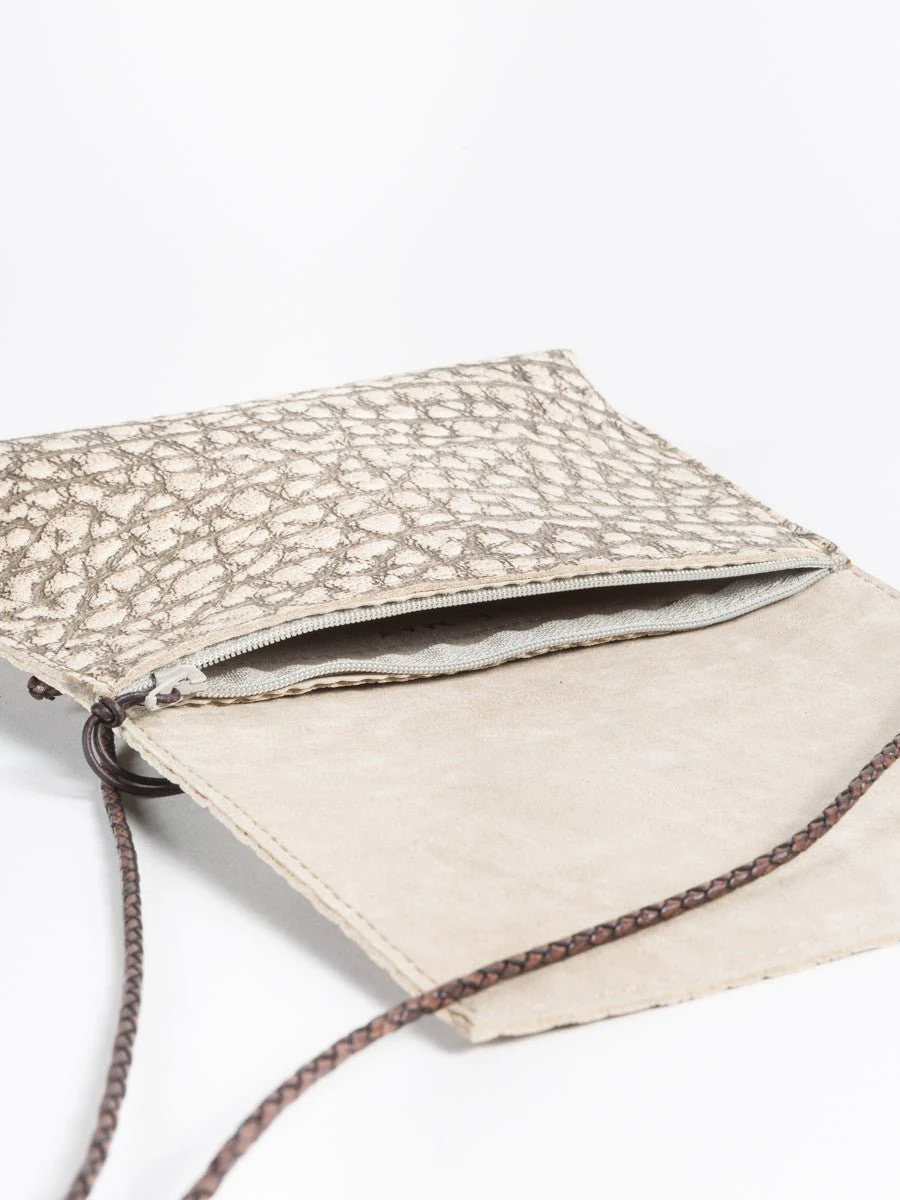 strappy foldover - pebble sesame - Image 3