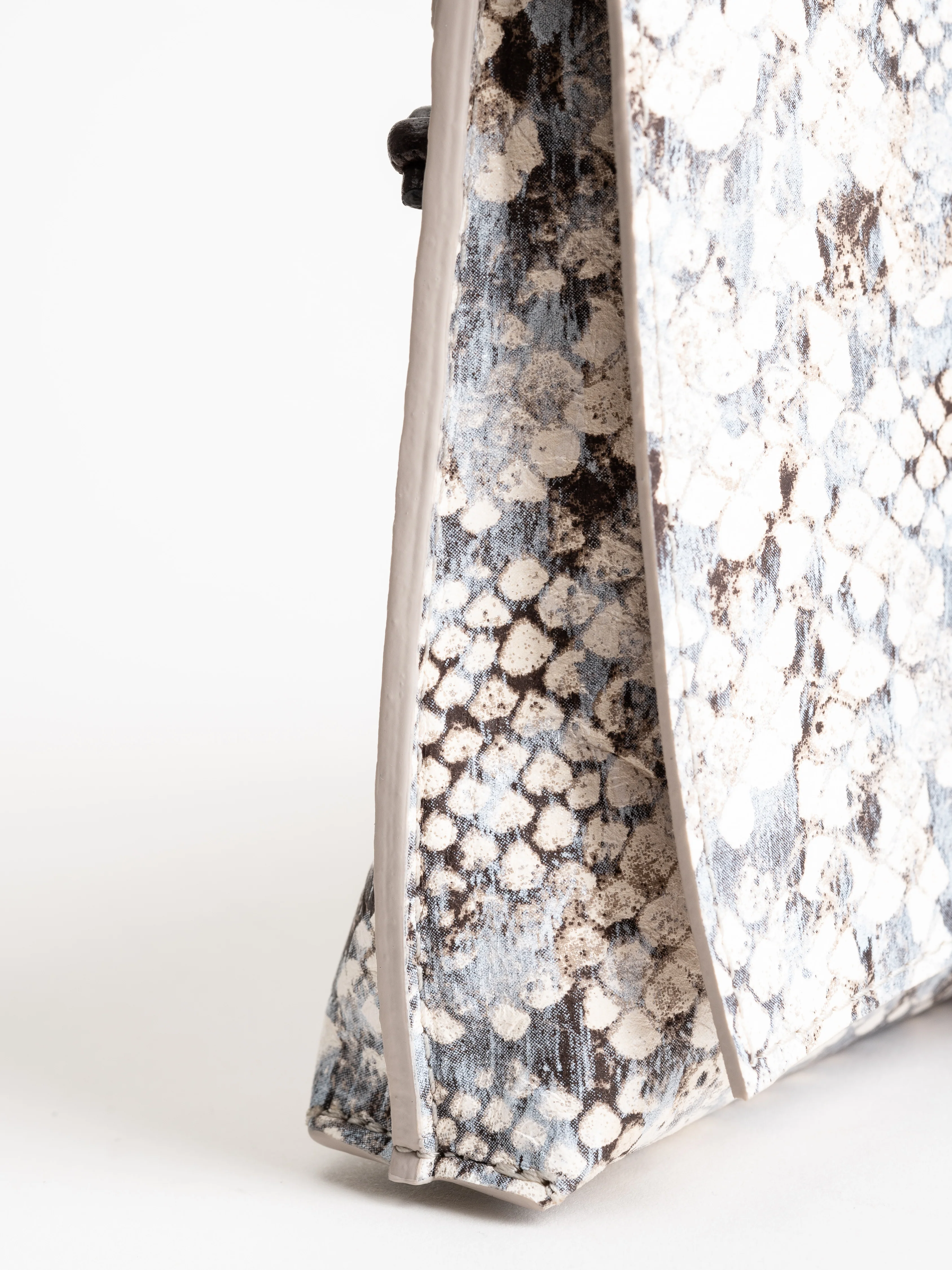 strappy foldover - pashminia snakeprint - Image 3