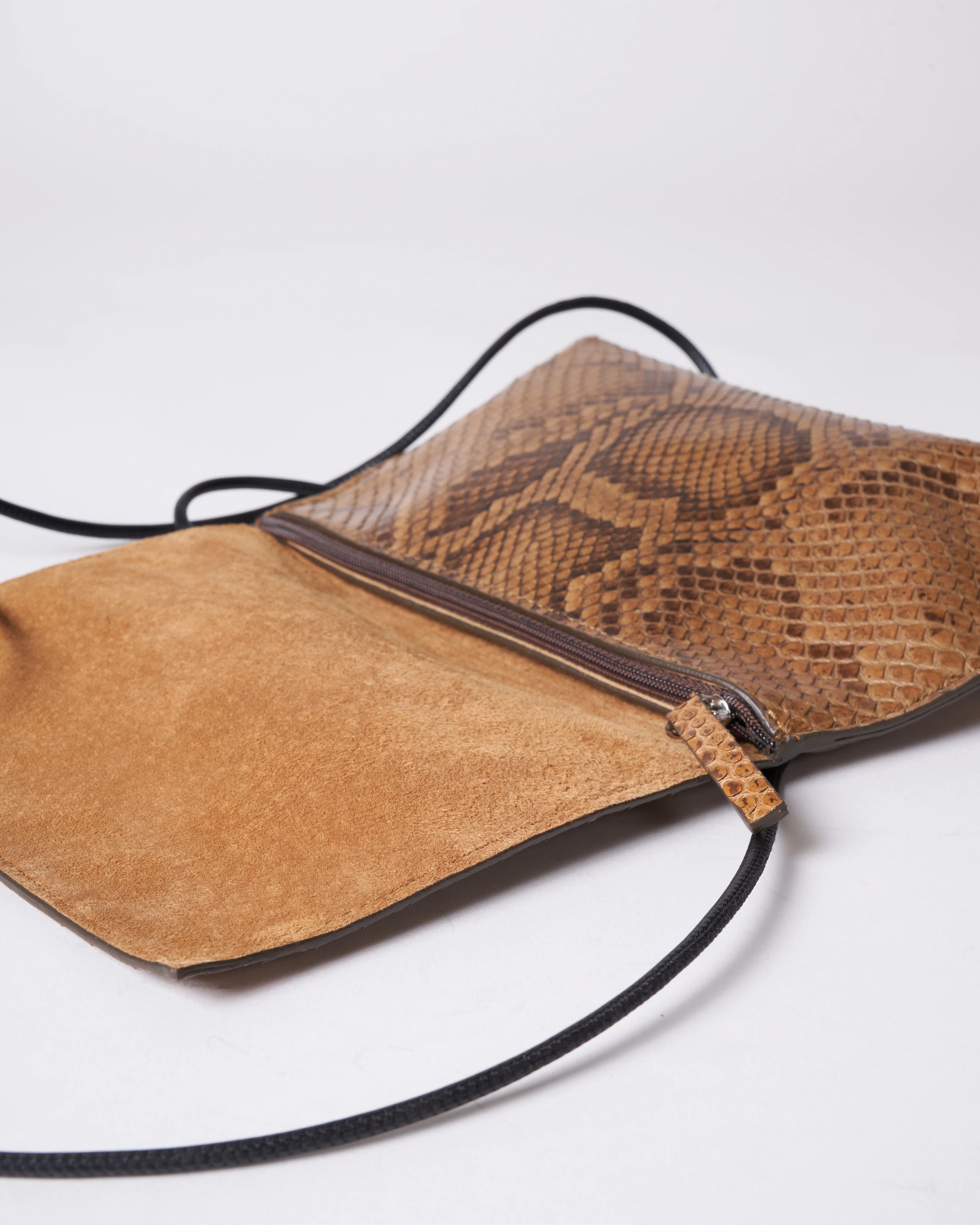 strappy foldover - toffee python - Image 5