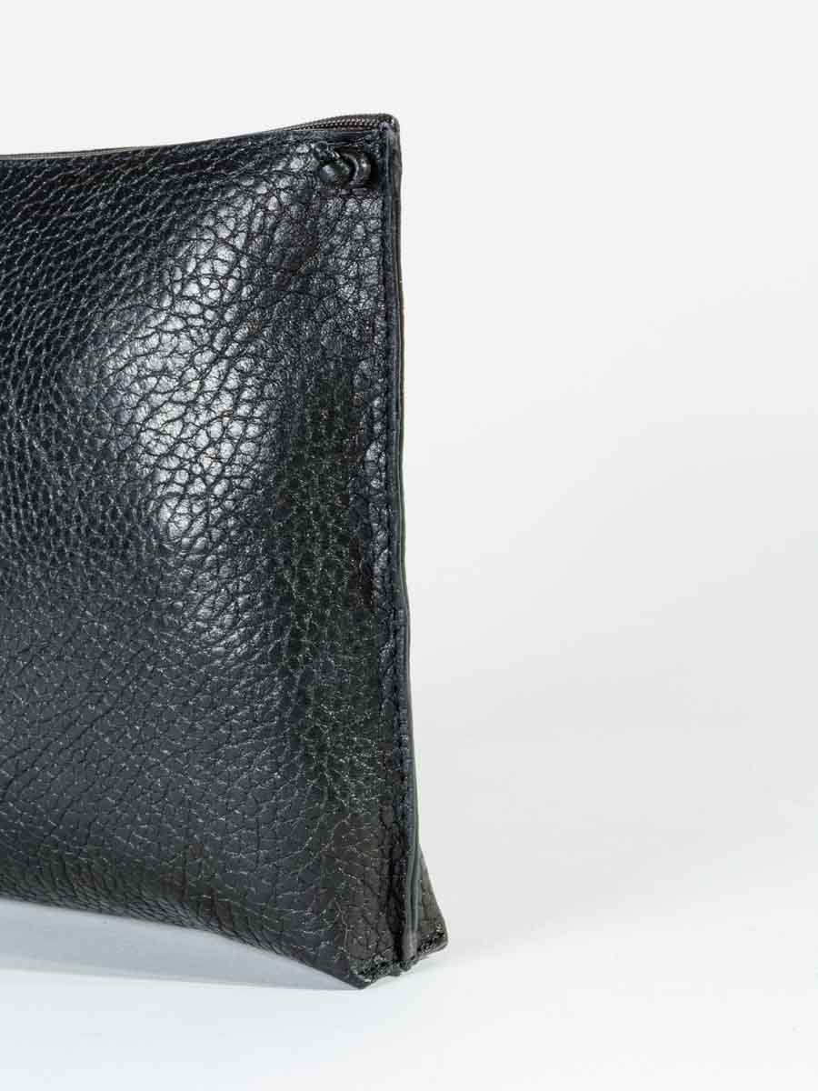 strappy pouch - black grained - Image 3