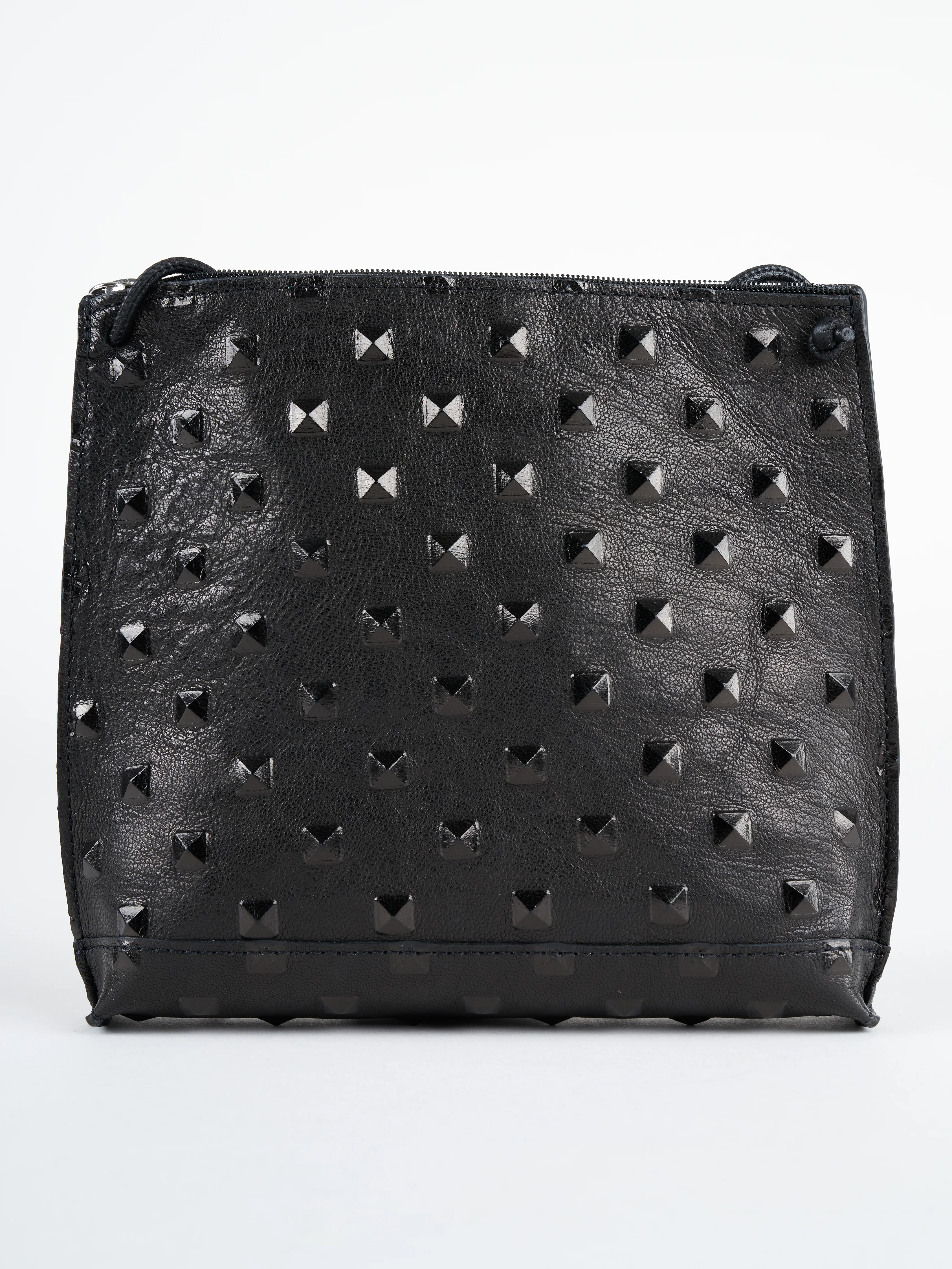 strappy pouch - black stud
