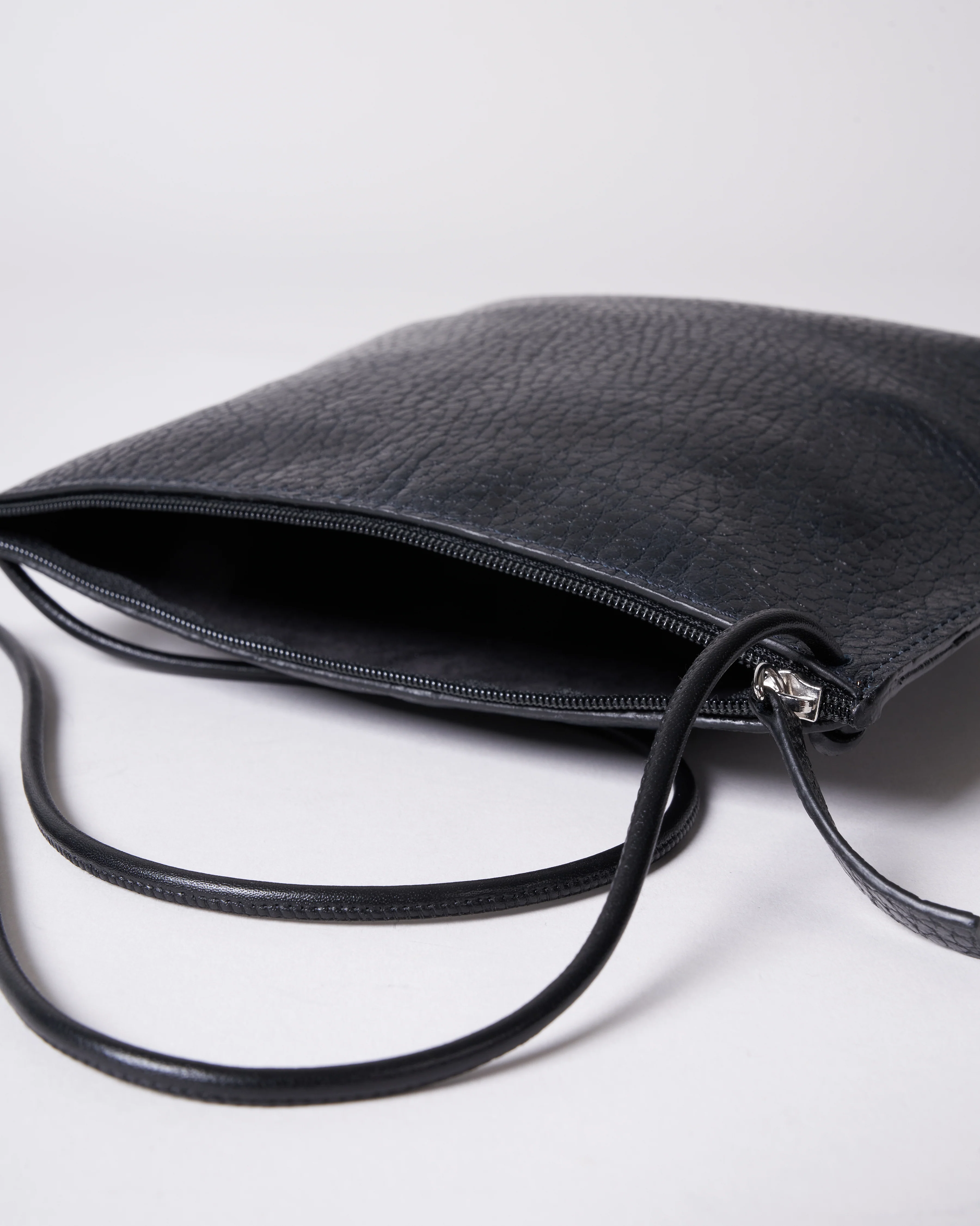 strappy pouch - blue ovino - Image 5