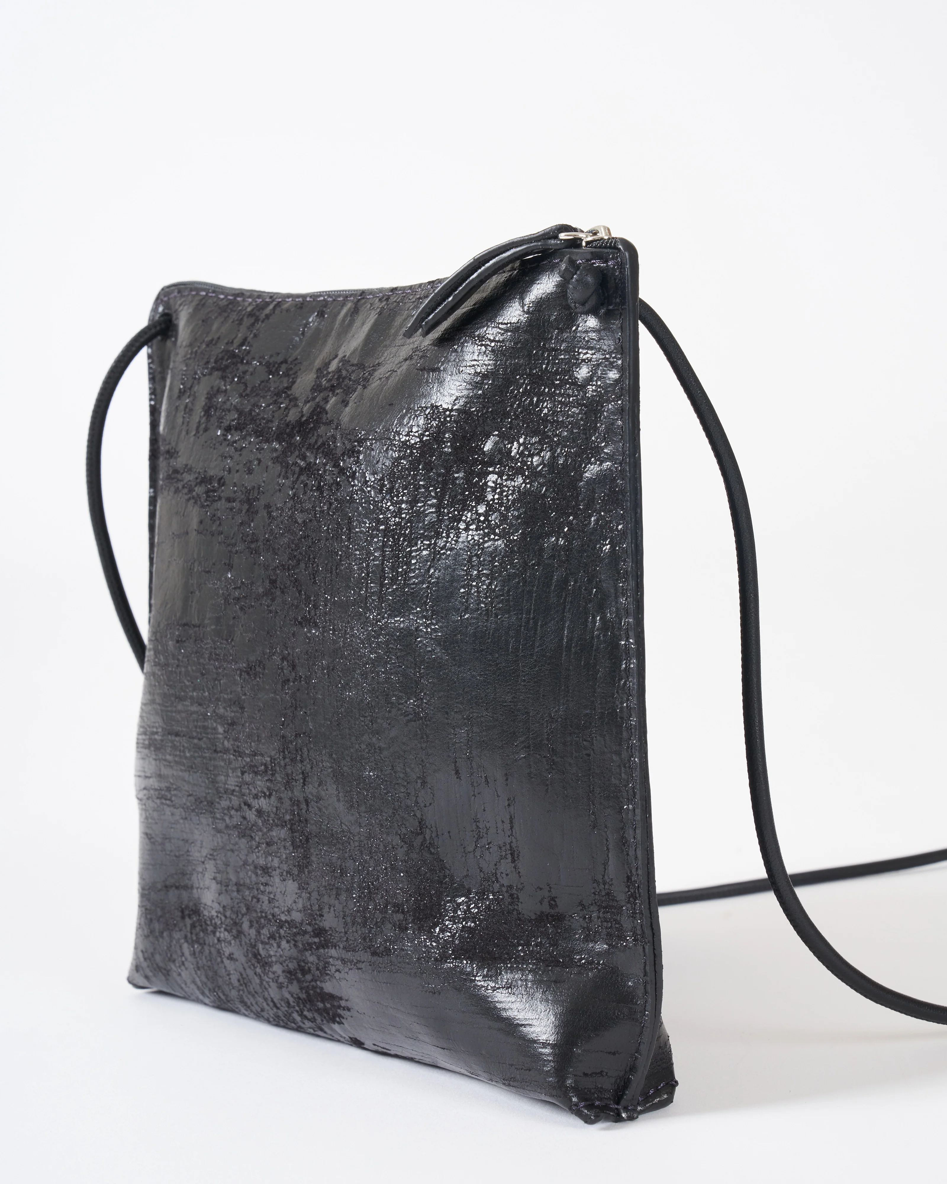 strappy pouch - cross hatch - Image 3