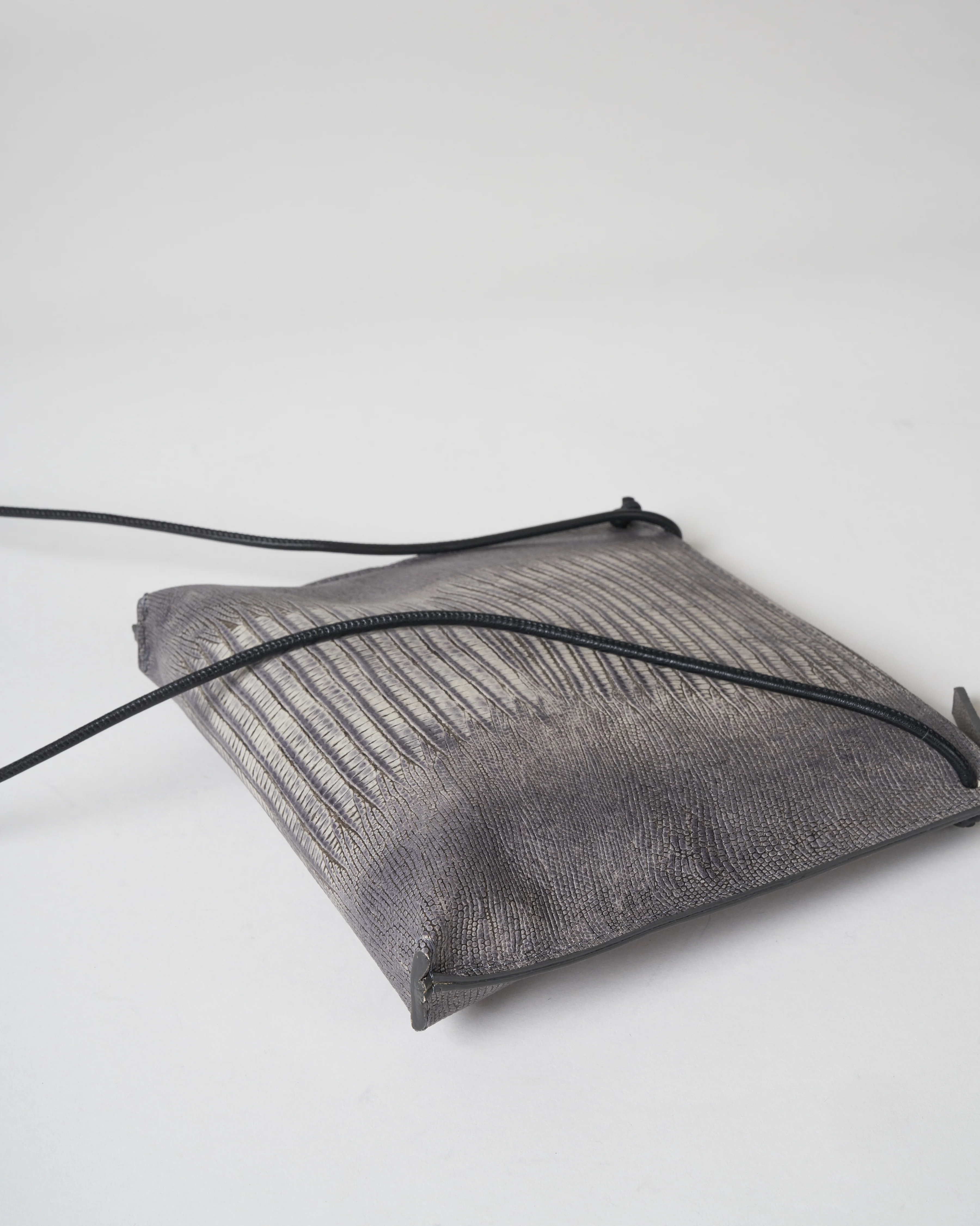 strappy pouch - grey lizard - Image 2