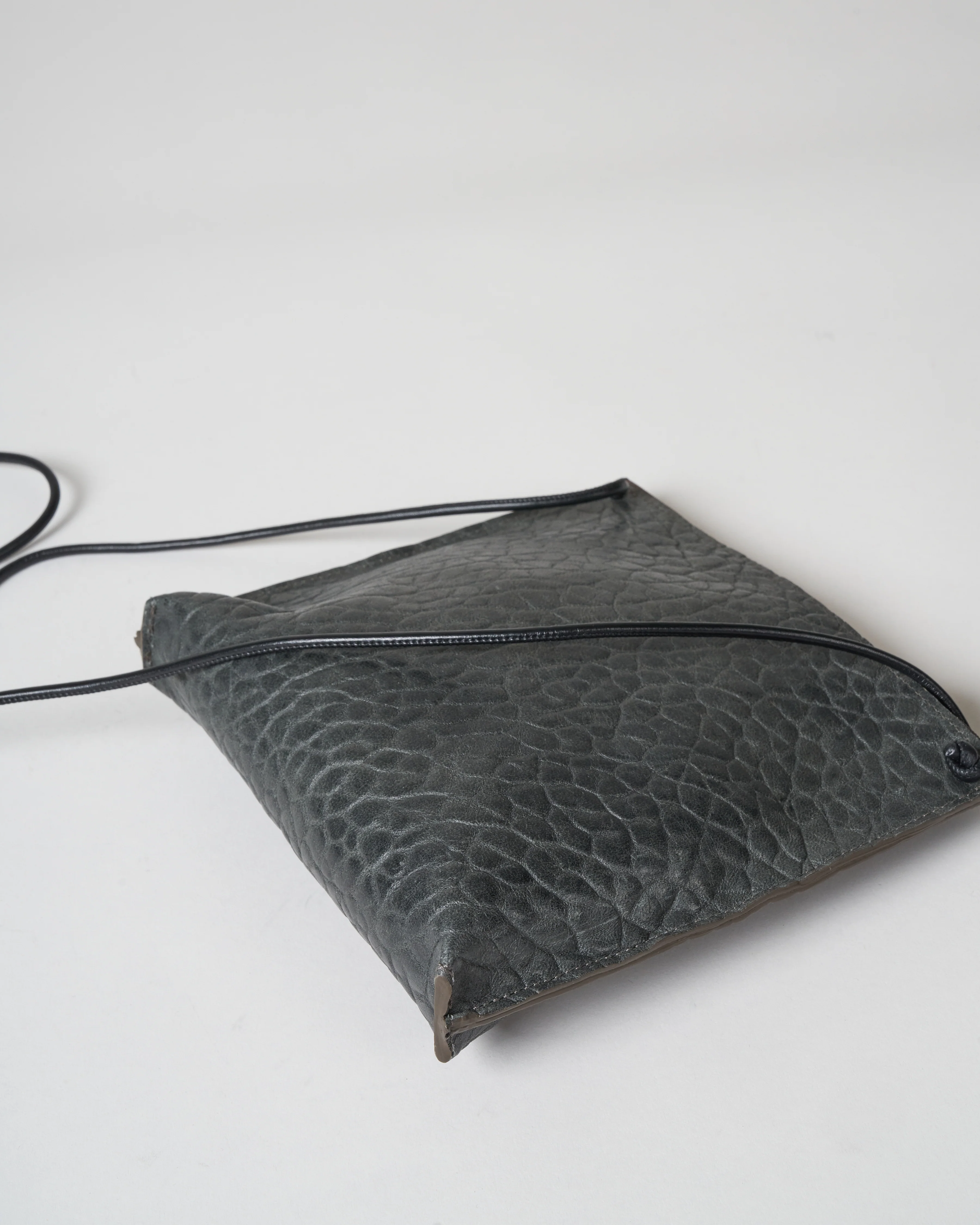 strappy pouch - grey pebble - Image 2