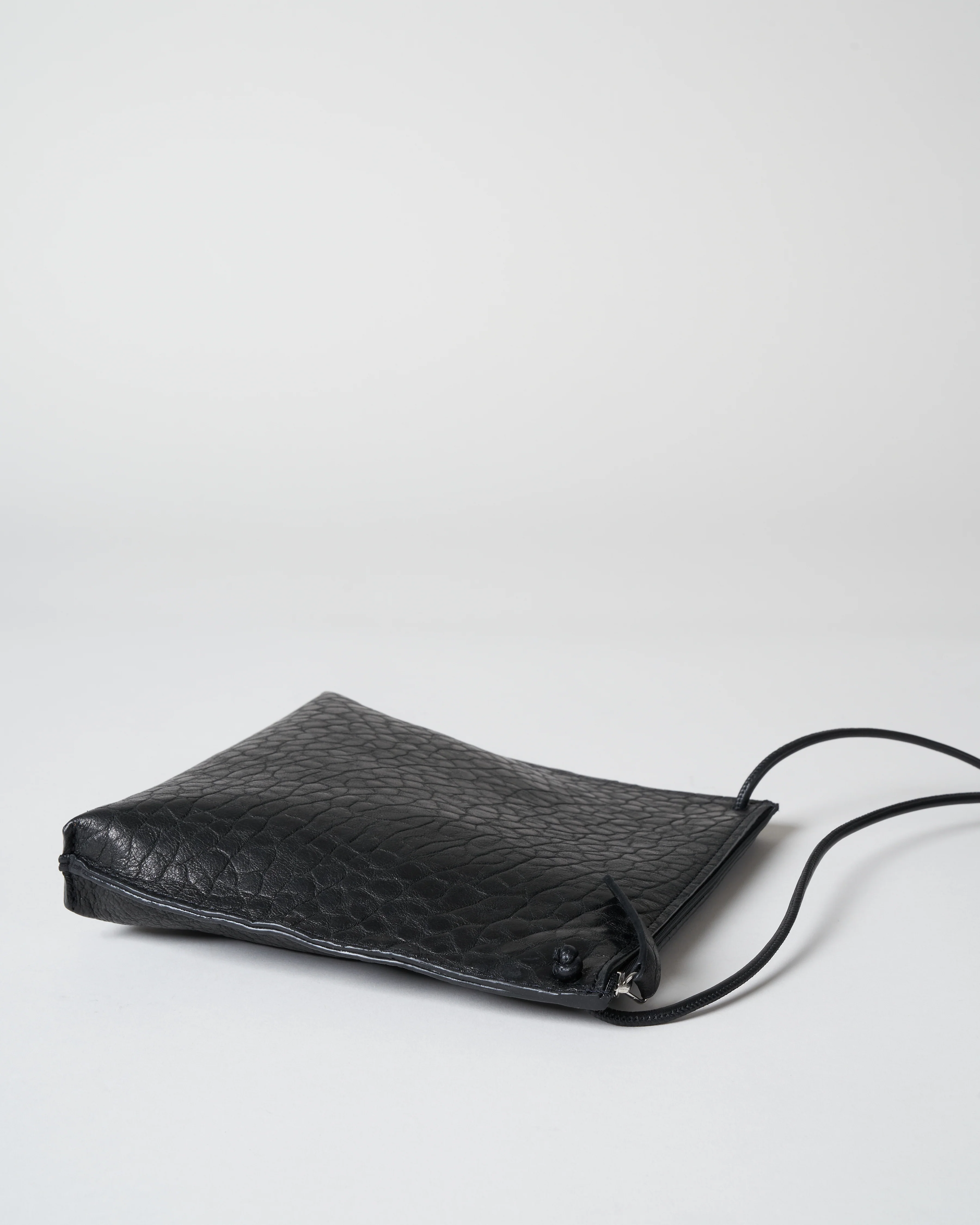 strappy pouch - licorice pebble - Image 5