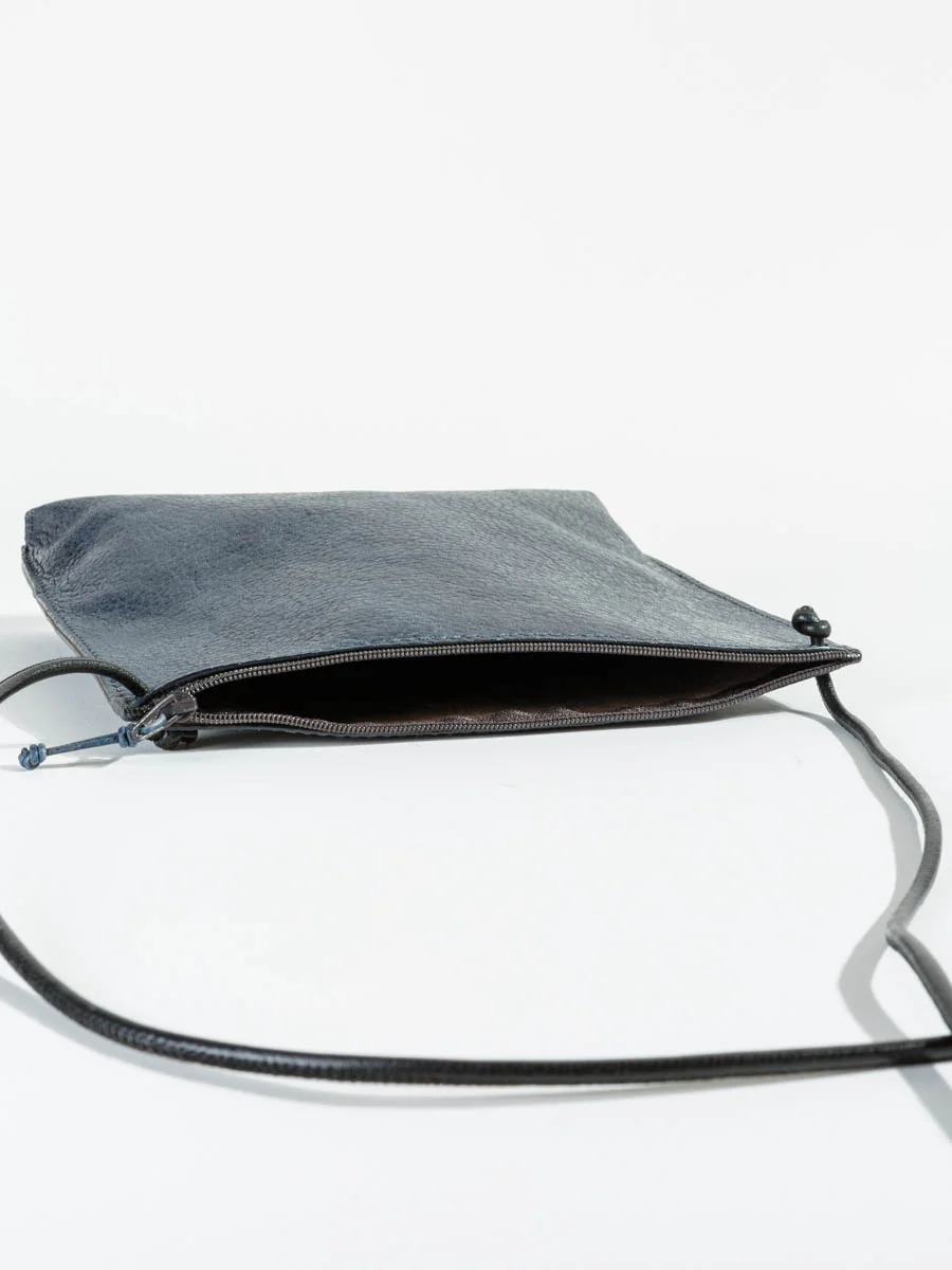 strappy pouch - navy - Image 4