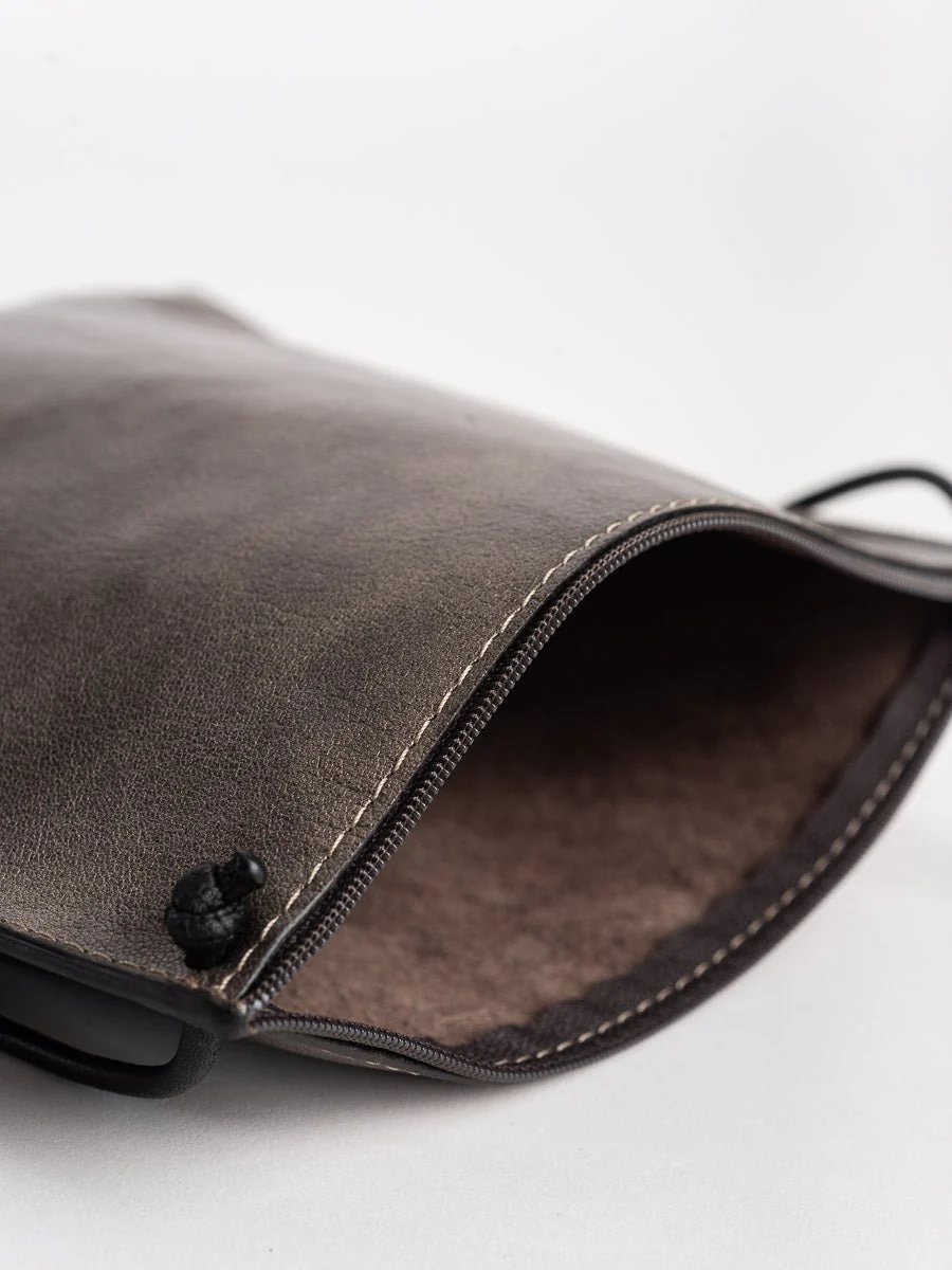 strappy pouch - pewter orme - Image 4
