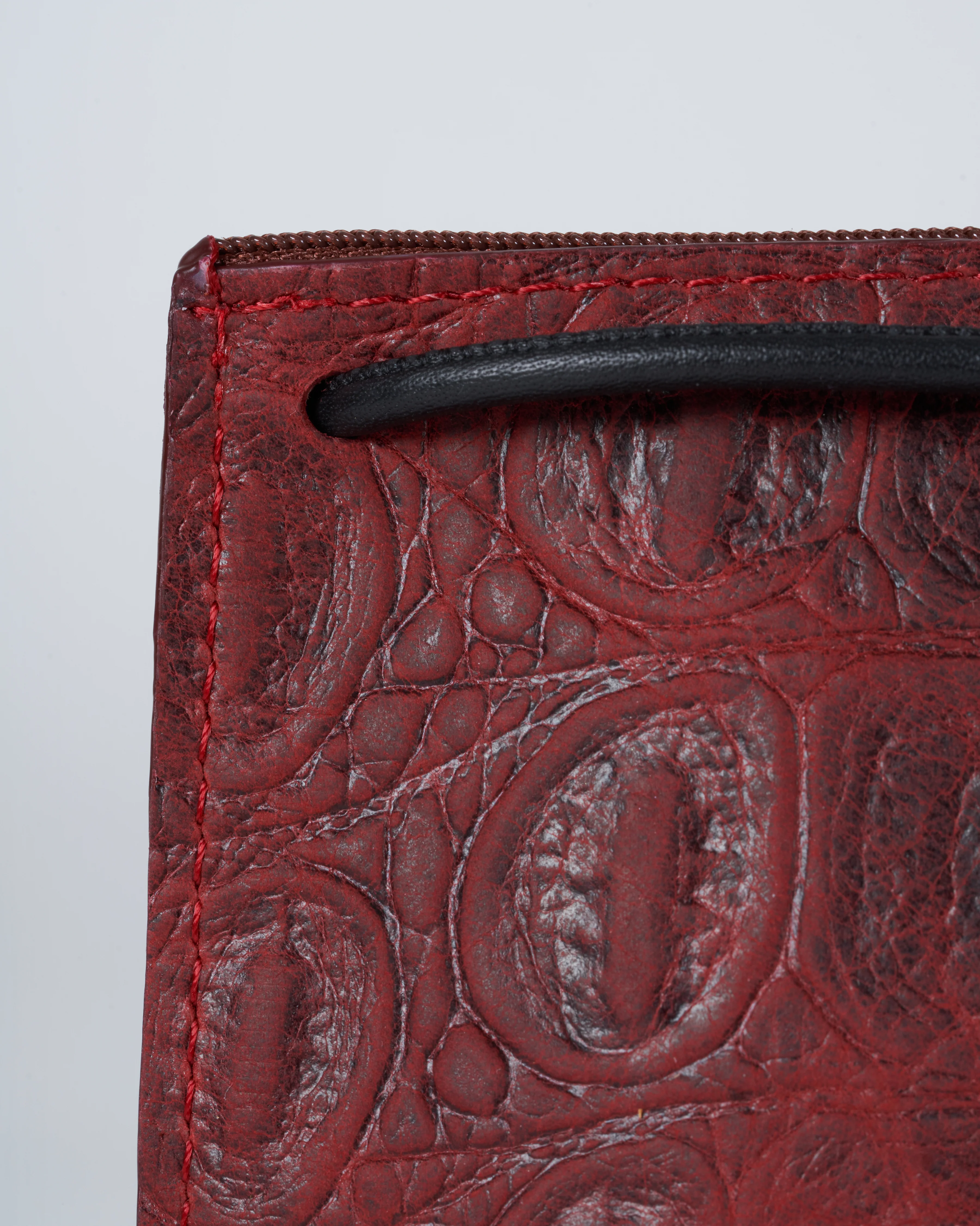strappy pouch - red gator - Image 4