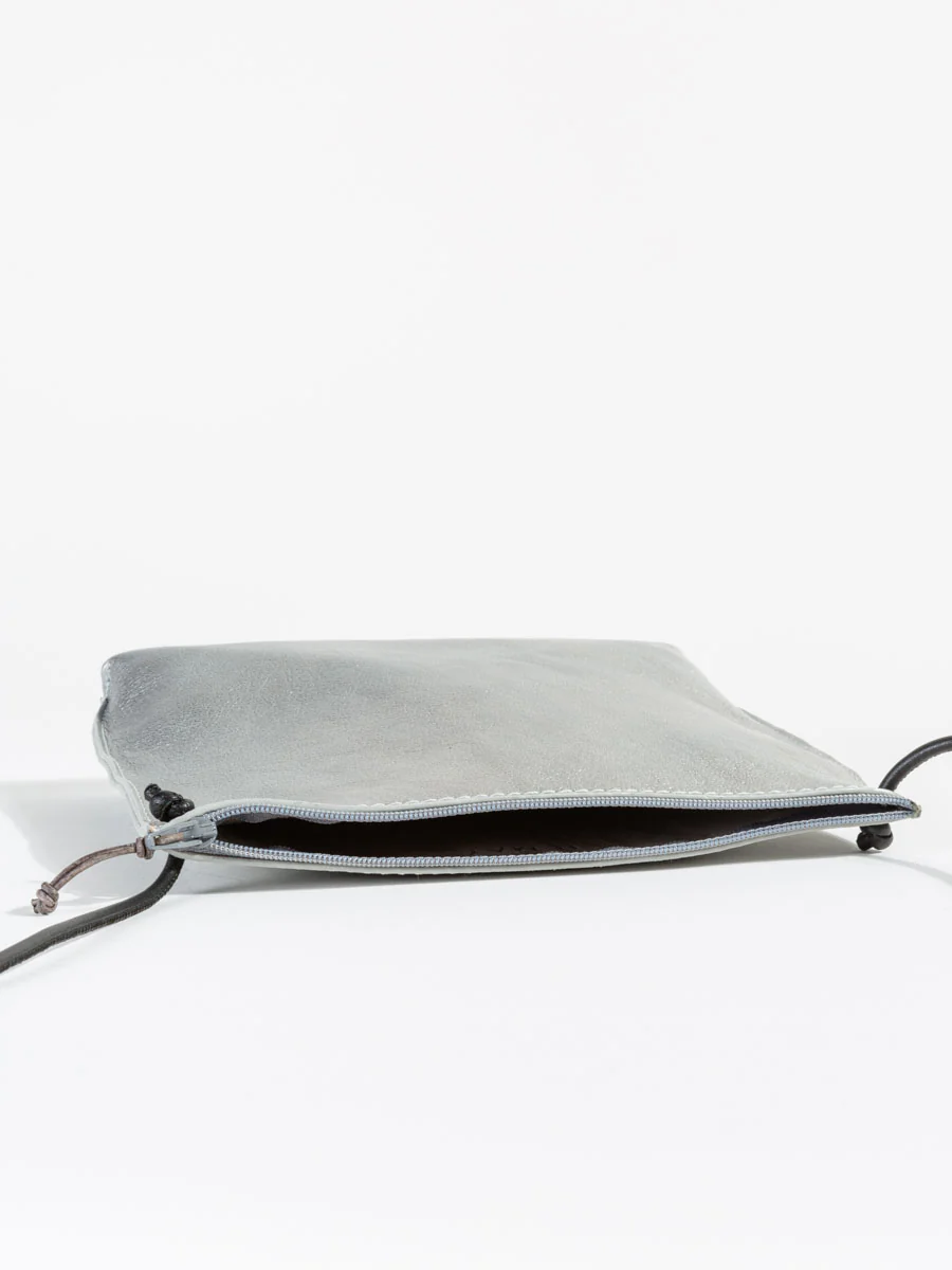strappy pouch - silver - Image 4